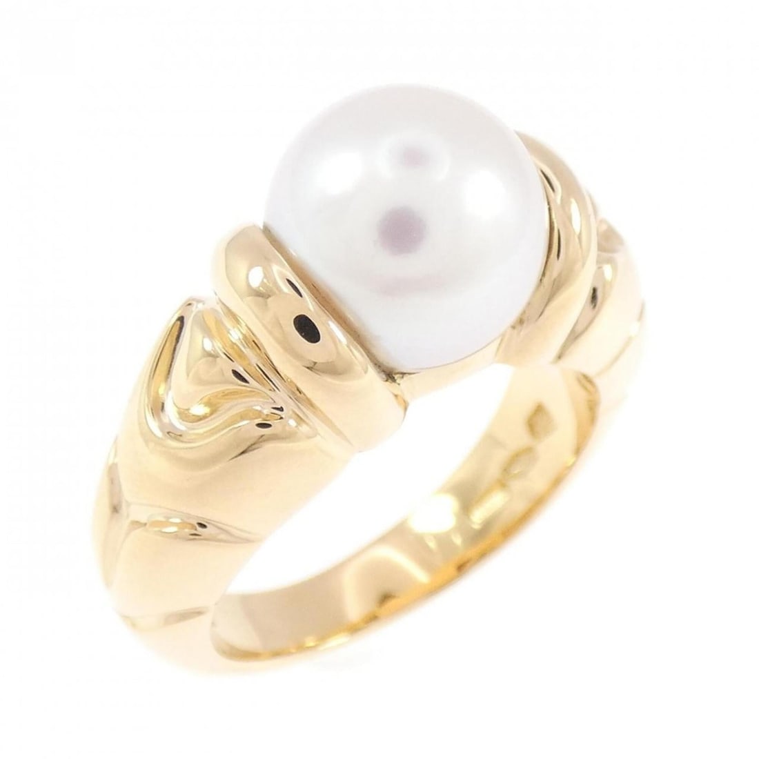 Bvlgari Passo Doppio Ring 8.9mm: --- Catalog ---Category: SizeJP Size: 11.0US Size: 6Category: DesignType: Band ringGender: WomenMaterial: Yellow gold (18K)Category: GeneralBrand: Bvlgari--- Item List ---Section: ConditionRanking: