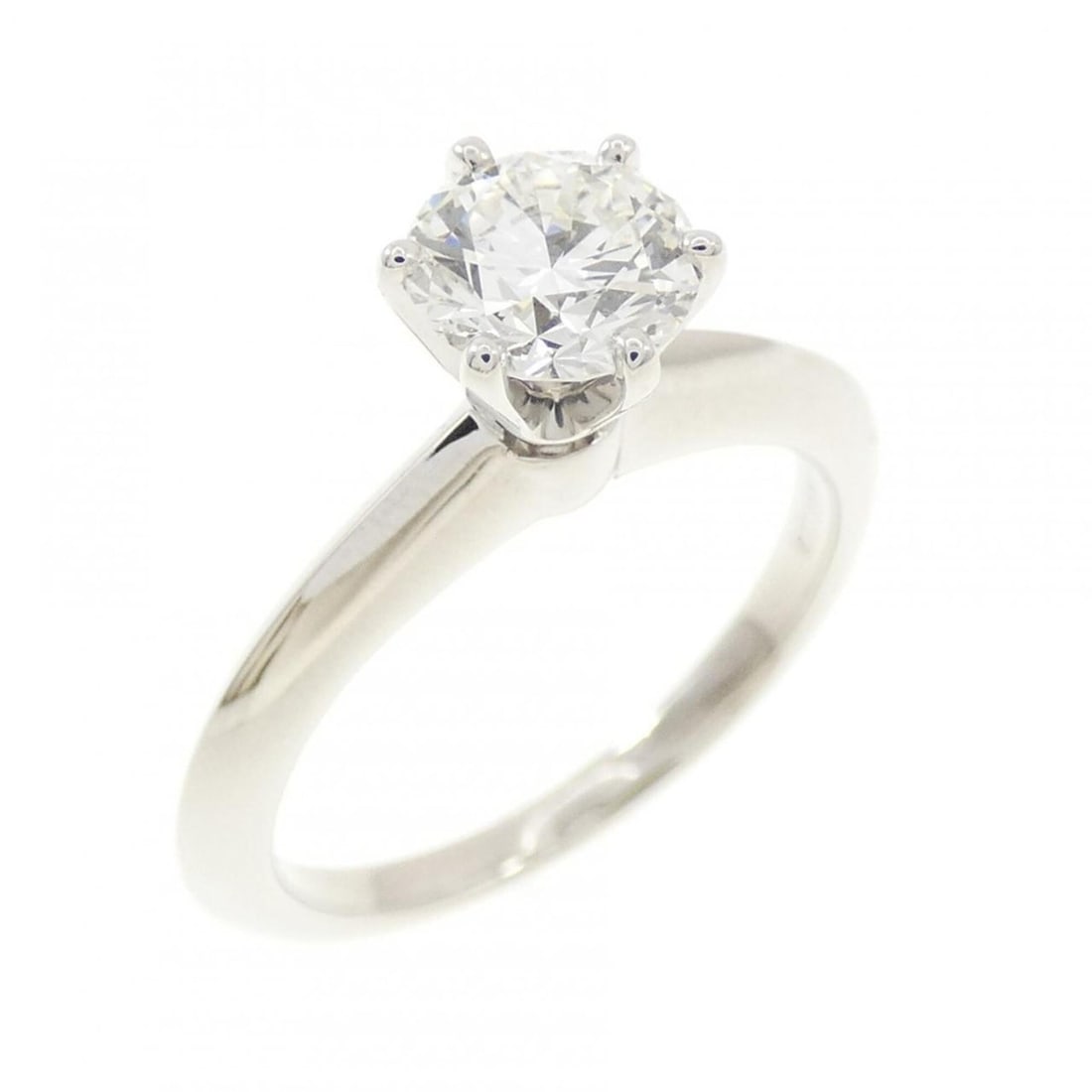 Tiffany Classic Solitaire Ring 0.61CT: --- Catalog ---Category: SizeJP Size: 7.0US Size: 4Category: DesignType: Band ringStone: DiamondGender: WomenMaterial: Platinum 950Category: GeneralBrand: Tiffany--- Item List ---Section: ConditionRan