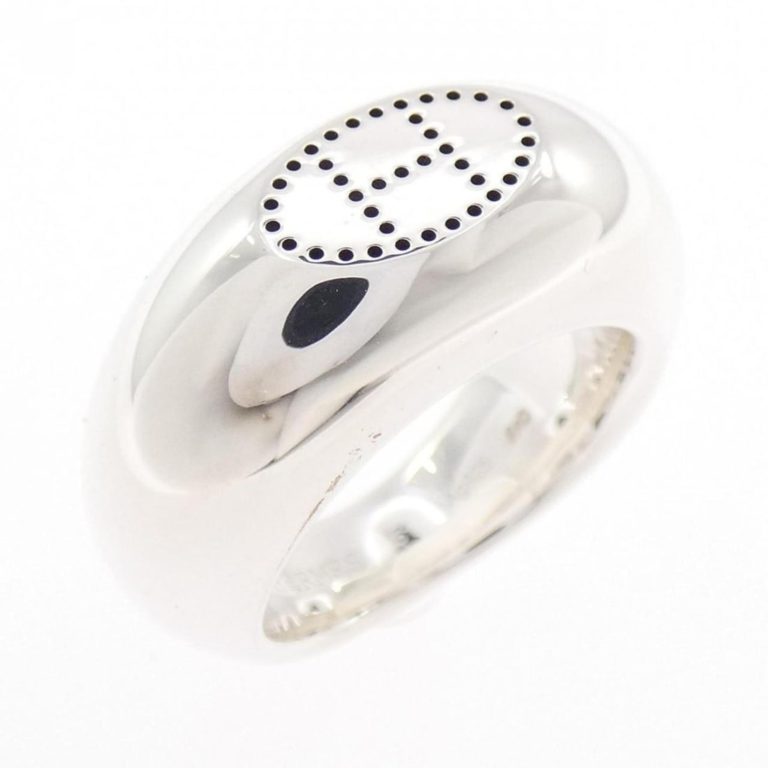 Hermes 925 Ring: --- Catalog ---Category: SizeWidth: 10.7mm / 0.42''Weight: 21.6g / 0.76oz.JP Size: 11US Size: 6Category: DesignType: Band ringGender: WomenMaterial: Silver 925Category: GeneralBrand: Hermes--- Item