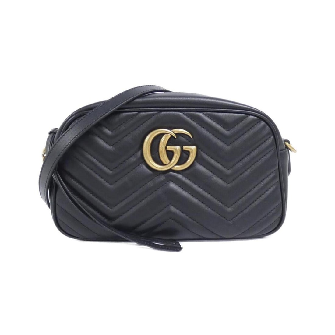 Salvatore Ferragamo Gancini pattern waist bag/body bag, leather, black, women's.: --- Catalog ---Category: SizeSize (HxWxD): 17cm x 16cm x 7cm / 6.69'' x 6.29'' x 2.75''Category: DesignType: Fanny pack, Sling bagColor: BlackGender: WomenMaterial: Leather Category: GeneralBrand: Sal