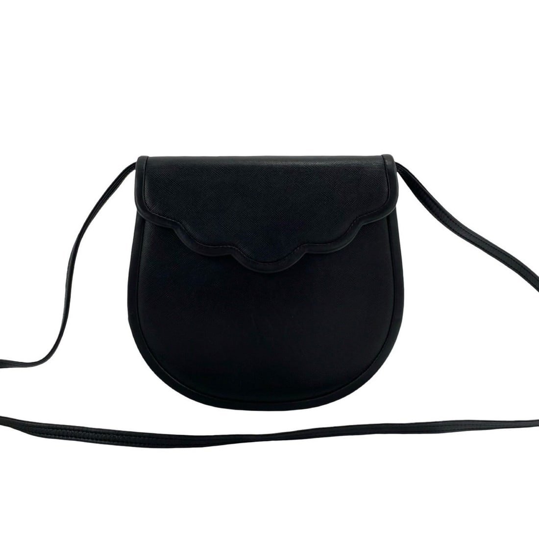 YVES SAINT LAURENT Vintage Leather Scalloped Shoulder Bag, Black, Item No. 29747: --- Catalog ---Category: SizeSize (HxWxD): 19cm x 19.5cm x 5.5cm / 7.48'' x 7.67'' x 2.16''Category: DesignType: Shoulder bagColor: BlackGender: WomenMaterial: Leather Category: GeneralBrand: Yves Sai