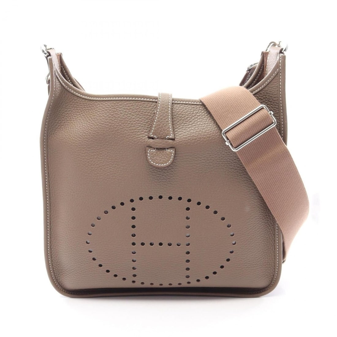 Hermes Evelyne 3 Trois PM Shoulder Bag/Handbag, Leather, Taurillon Clemence, Women's, Gray: --- Catalog ---Category: SizeSize (HxWxD): 26.5cm x 28cm x 7cm / 10.43'' x 11.02'' x 2.75''Category: DesignType: Shoulder bagColor: Etoupe gray, GrayGender: WomenMaterial: Taurillon clemence leather C