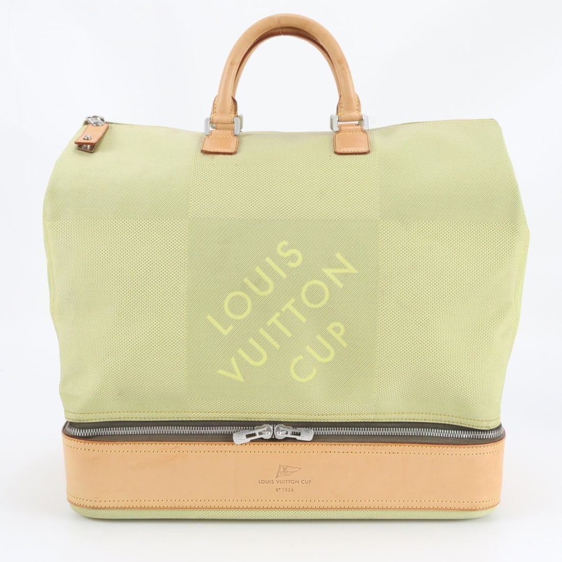Louis Vuitton LV Cup Damier Geant Southern Cross M80631 Leather Boston Handbag Tote Bag for Men: --- Catalog ---Category: SizeSize (HxWxD): 40cm x 44cm x 25cm / 15.74'' x 17.32'' x 9.84''Handle Length: 32cm / 12.59''Category: DesignType: Handbag, Tote bagColor: Lime greenGender: MenMaterial: Leat