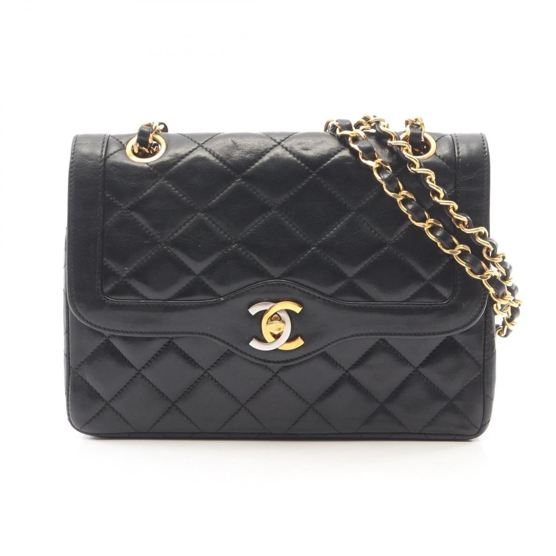 Chanel Matelassé Paris Limited Edition Double Flap Combination Hardware Vintage Shoulder Bag: --- Catalog ---Category: SizeSize (HxWxD): 16cm x 22cm x 5.5cm / 6.29'' x 8.66'' x 2.16''Category: DesignType: Handbag, Shoulder bagColor: BlackGender: WomenMaterial: Leather Leather/Fur Type: Lambski