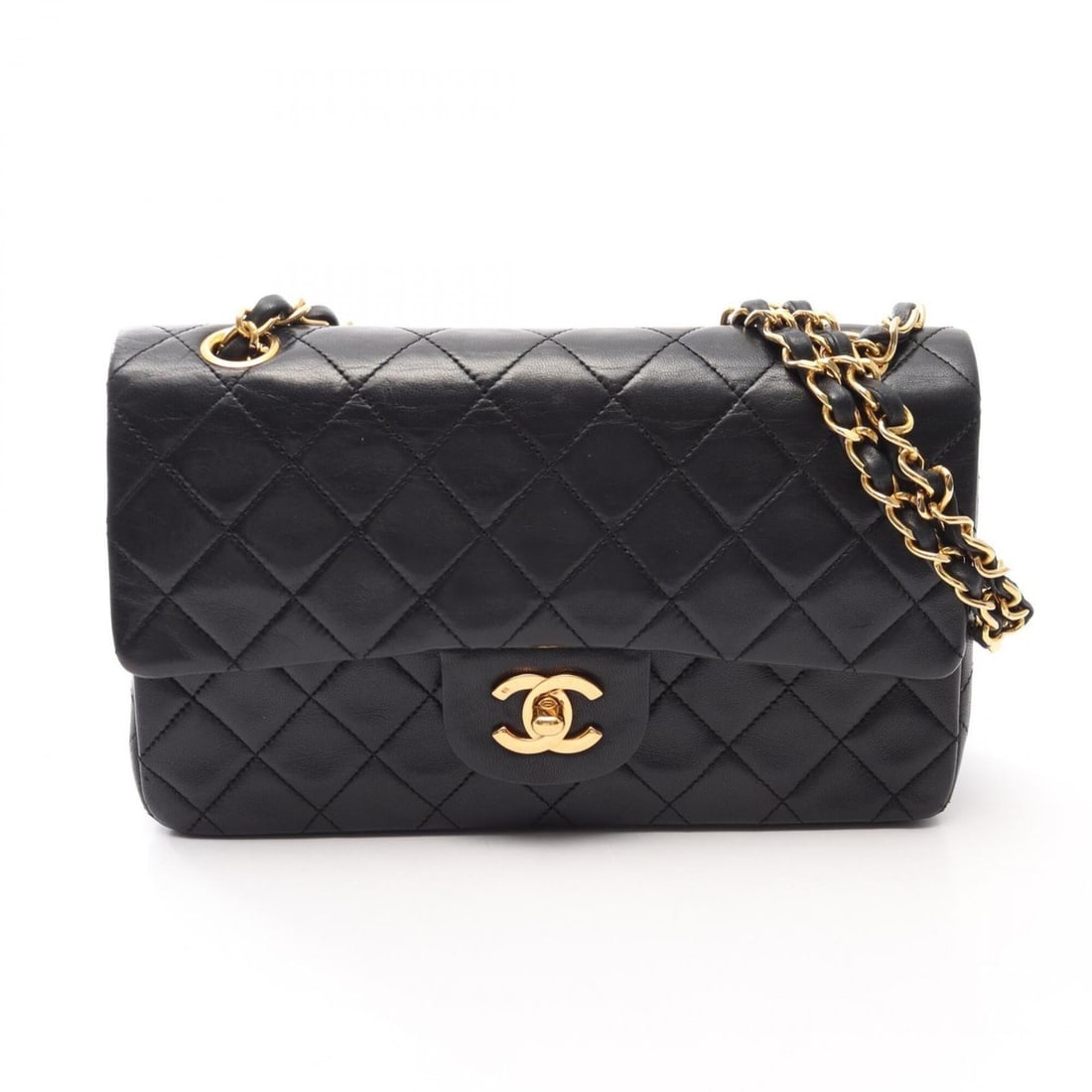 Chanel Matelassé Double Flap Shoulder Bag/Handbag, Lambskin Leather, Women's, Black: --- Catalog ---Category: SizeSize (HxWxD): 14cm x 23cm x 6cm / 5.51'' x 9.05'' x 2.36''Category: DesignType: Handbag, Shoulder bagColor: BlackGender: WomenMaterial: Leather Hardware Color: GoldLeather
