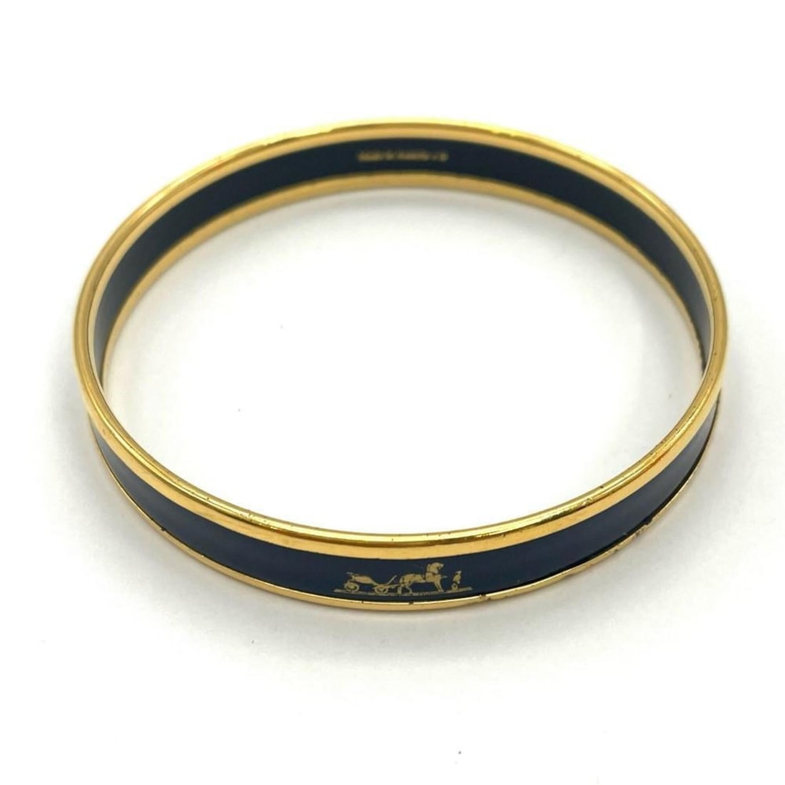 Hermes HERMES Enamel Bangle Cuff: --- Catalog ---Category: SizeLength: 19.5cm / 7.67''Category: DesignType: BangleGender: Men,WomenMaterial: Enamel, MetalCategory: GeneralBrand: Hermes--- Item List ---Section: ConditionRanking: Rank A