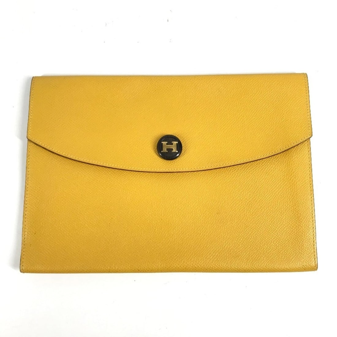 HERMES H-logo Vintage Pochette Rio Clutch Bag, Handbag, Pouch, Second Leather, Men's, Women's,: --- Catalog ---Category: SizeSize (HxWxD): 17cm x 24cm / 6.69'' x 9.44''Category: DesignType: Clutch bag, Handbag, Pochette, PouchColor: YellowGender: Men,WomenMaterial: Leather Category: GeneralBrand