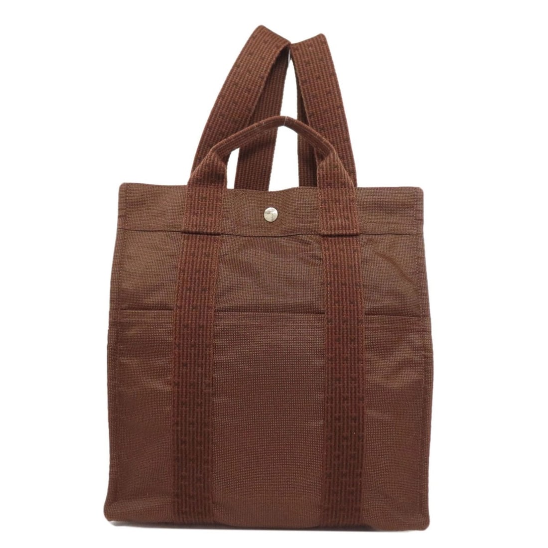Hermes Hermès Airline Ad MM Backpack/Daypack Canvas Women's: --- Catalog ---Category: SizeSize (HxWxD): 35cm x 33cm x 13cm / 13.77'' x 12.99'' x 5.11''Category: DesignType: BackpackColor: BrownGender: WomenMaterial: Canvas Category: GeneralBrand: Hermes--- Item