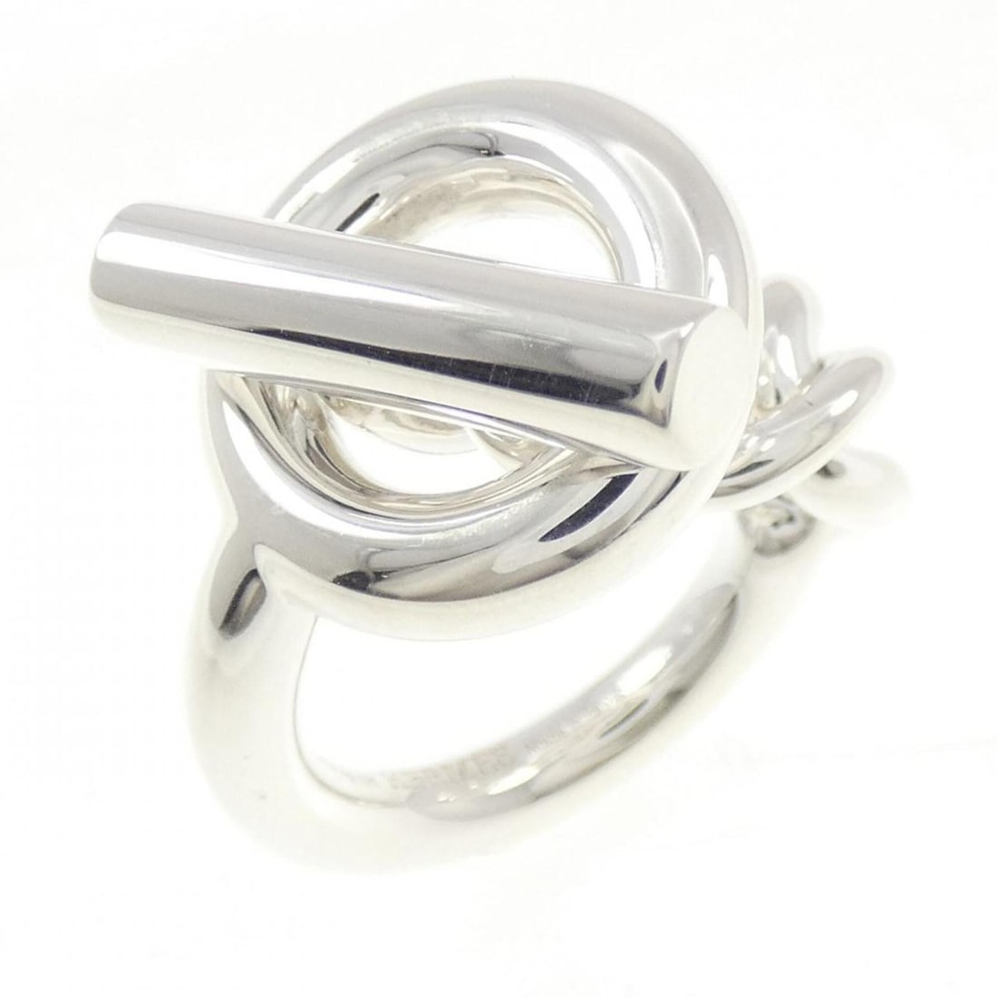 Hermes Hermès Croisette Ring: --- Catalog ---Category: SizeUS Size: 6.5Brand Size: 53Category: DesignType: Band ringGender: WomenMaterial: Silver 925Category: GeneralBrand: Hermes--- Item List ---Section: ConditionRanking: Rank A