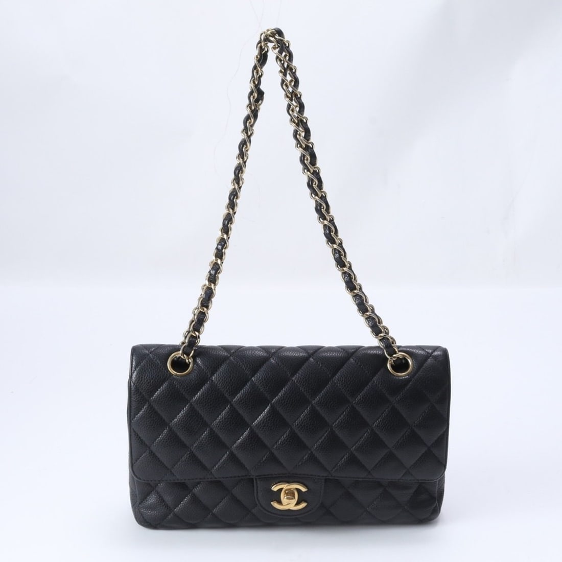 Chanel Matelassé Caviar Skin Double Flap Leather 2-Way Shoulder Bag with Serial Seal (Women's): --- Catalog ---Category: SizeSize (HxWxD): 18cm x 25cm x 7cm / 7.08'' x 9.84'' x 2.75''Strap Length: 88cm / 34.64''Handle Length: 55cm / 21.65''Category: DesignType: Shoulder bagColor: BlackGender: Wo
