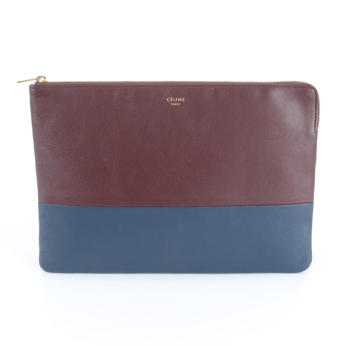 Celine Bicolor Leather Second Bag Clutch Handbag Pouch Brand Men's: --- Catalog ---Category: SizeSize (HxWxD): 17cm x 25cm x 1cm / 6.69'' x 9.84'' x 0.39''Category: DesignType: Handbag, PouchColor: Navy, Red brownGender: MenMaterial: Leather Category: GeneralBrand: Ce