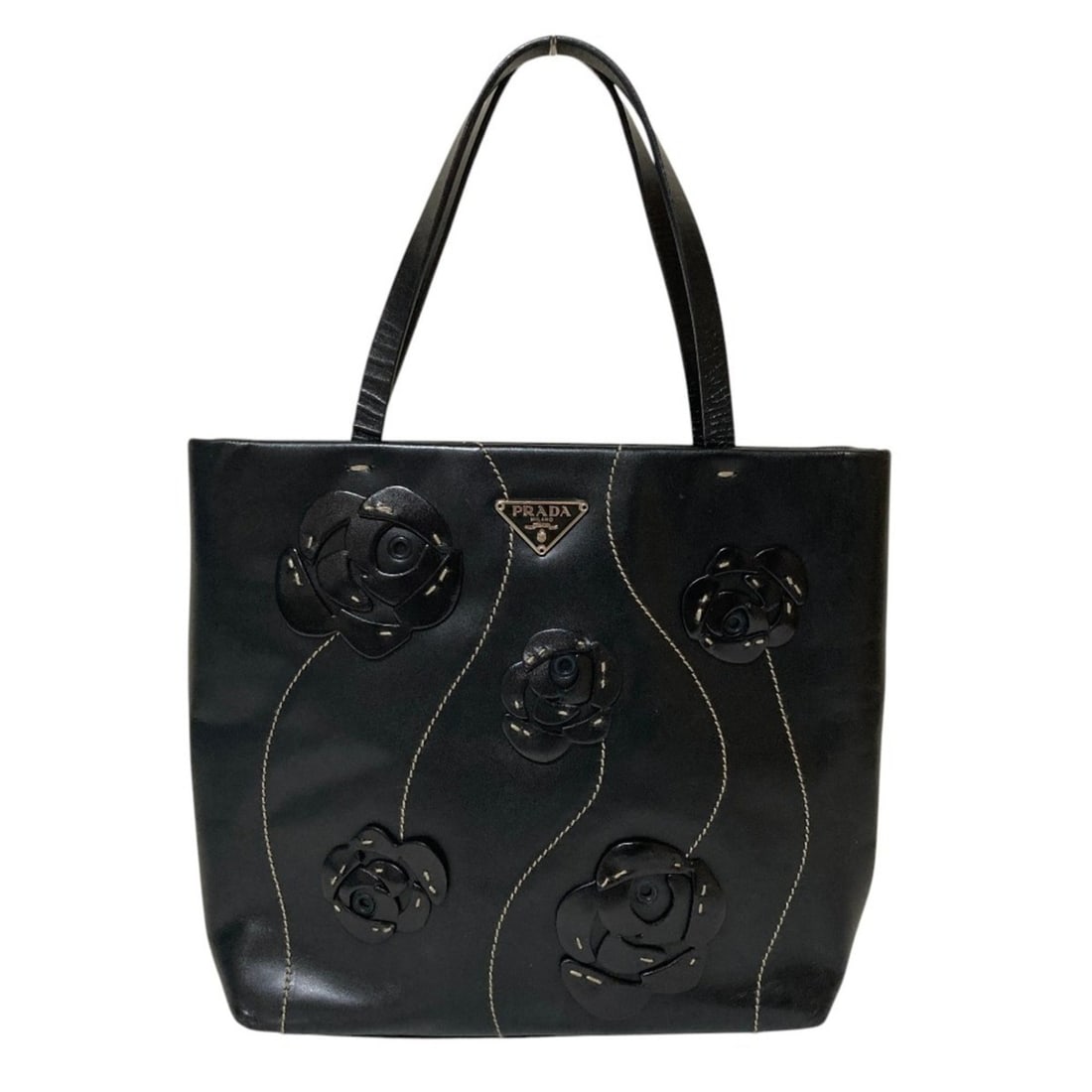 PRADA Triangle Logo Plate Flower Motif Leather Handbag B11285 Black Women's: --- Catalog ---Category: SizeSize (HxWxD): 19cm x 20cm x 4cm / 7.48'' x 7.87'' x 1.57''Category: DesignType: HandbagColor: BlackGender: WomenCategory: GeneralBrand: Prada--- Item List ---Section: Cond