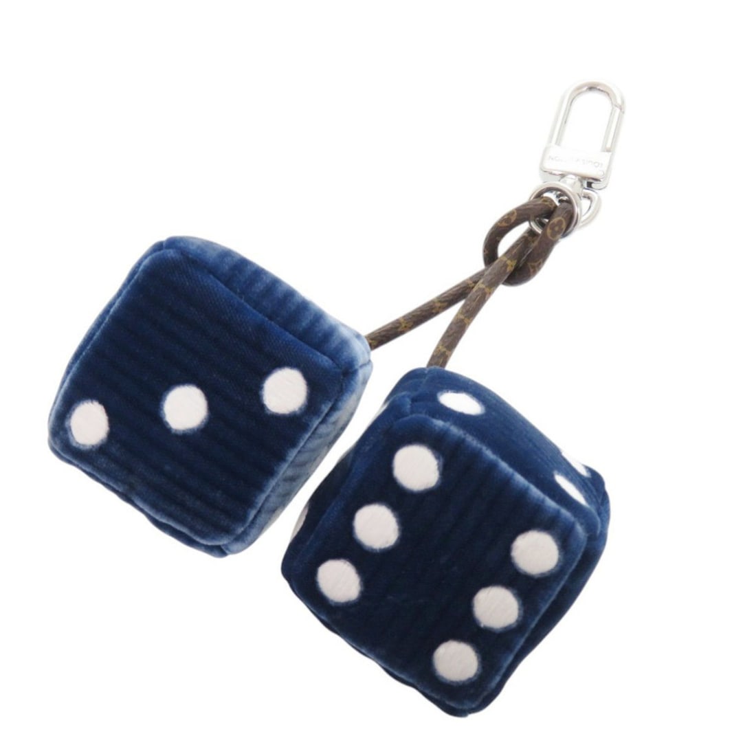 Like New Louis Vuitton Lucky Dice M03106 Velvet Navy Keychain Accessory Bag Charm LV 1525 LOUIS: --- Catalog ---Category: SizeSize (HxWxD): 5cm x 5cm x 5cm / 1.96'' x 1.96'' x 1.96''Category: DesignType: KeyringColor: NavyGender: WomenMaterial: VelvetCategory: GeneralMPN: M03106Brand: Louis Vuitt