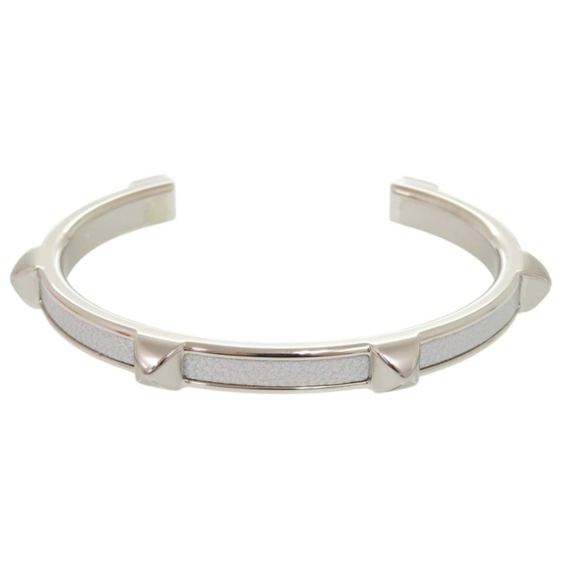 Unused Hermes Athena H500373 Metal Chevre Sham Kila Argent Silver Hardware Bracelet Bangle: --- Catalog ---Category: SizeLength: 15.5cm / 6.1''Category: DesignType: Charm braceletColor: ArgentGender: WomenMaterial: MetalCategory: GeneralMPN: H500373Brand: HermesCountry of Origin: France--- I