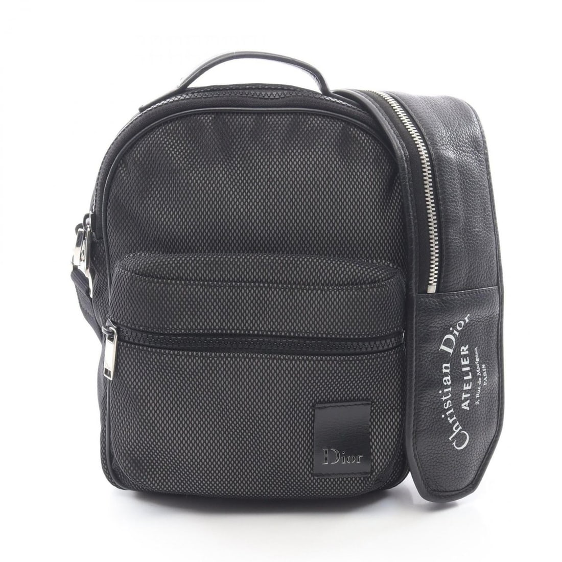 Christian Dior Dior Mesh 2-Way Shoulder Bag/Handbag, Leather/Fabric, Men's/Women's, Black/White: --- Catalog ---Category: SizeSize (HxWxD): 26cm x 20cm x 4cm / 10.23'' x 7.87'' x 1.57''Category: DesignType: Handbag, Shoulder bagColor: Black, WhiteGender: Men,WomenMaterial: Leather , Fabric Catego