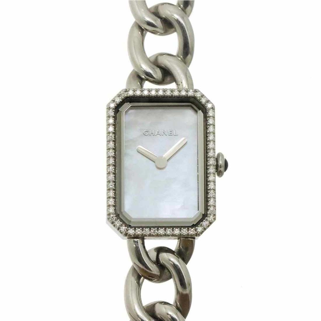 Chanel Premiere H3253 Diamond Bezel Women's Watch White Shell Quartz: --- Catalog ---Category: SizeWrist Size: 16.5cm / 6.49''Case Diameter: 16mm / 0.63''Category: DesignType: WristwatchGender: WomenColor (Dial): White shellMaterial (Band): Stainless steelMaterial (Case