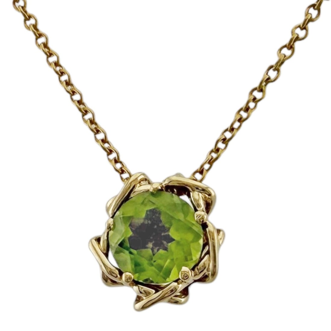 Tiffany & Co. Kiss Around Necklace, 18K Yellow Gold, Peridot, Women's.: --- Catalog ---Category: SizeWidth: 1mm / 0.04''Weight: 2.4g / 0.08oz.Pendant Size: 7.5mm x 7.5mm / 0.29'' x 0.29''Neck Circumference: 42 cm / 16.53''Category: DesignColor: GoldStone: PeridotGender: W