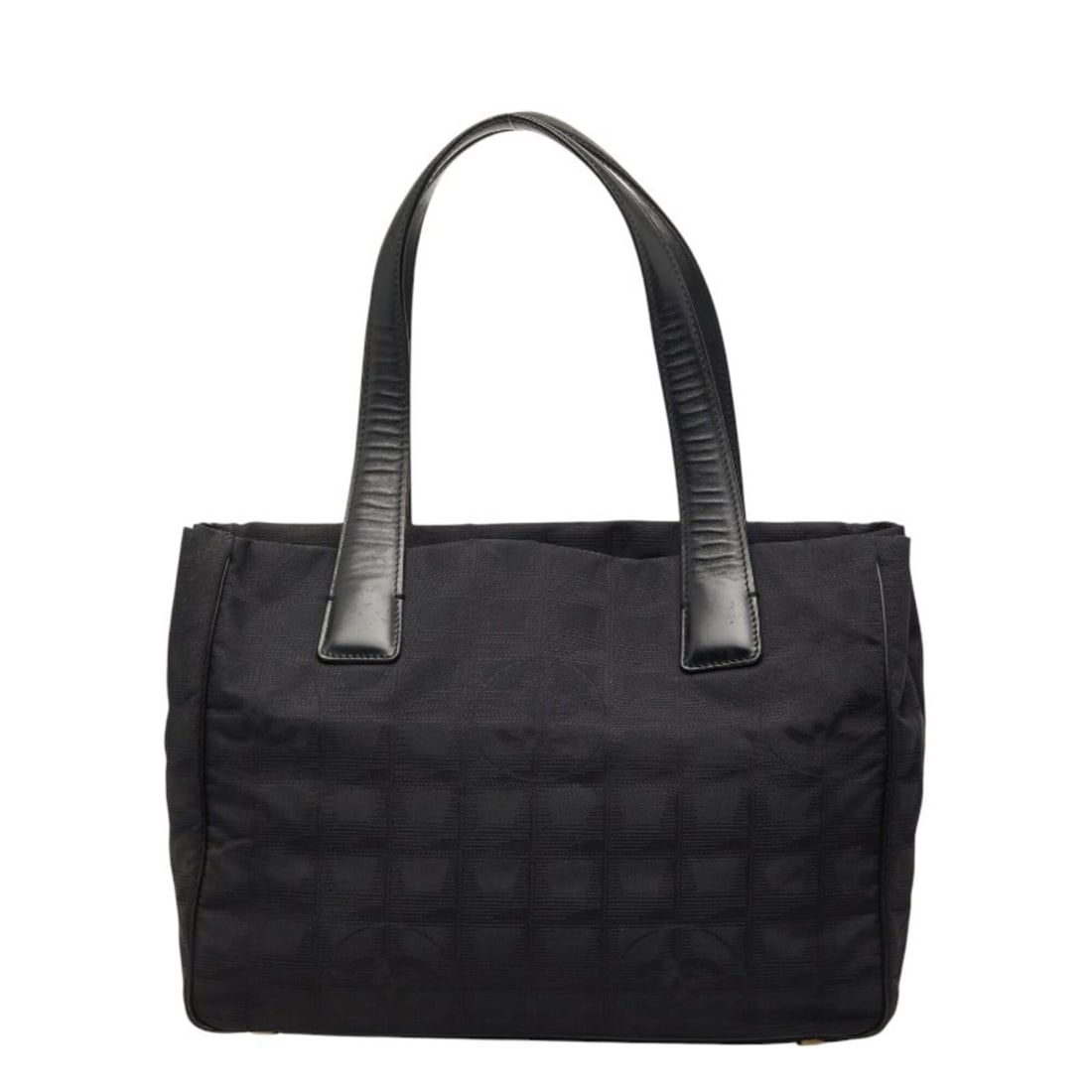 Chanel New Travel Line Handbag, Black Nylon Leather, Women's CHANEL: --- Catalog ---Category: SizeSize (HxWxD): 22cm x 29cm x 12cm / 8.66'' x 11.41'' x 4.72''Category: DesignType: HandbagColor: BlackGender: WomenMaterial: Nylon , Leather Category: GeneralBrand: Chanel-