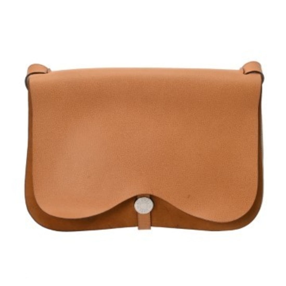 HERMES Colorado GM Ecru Natural ?I stamp (circa 2005) Men's/Women's Toile H Vache Liège Shoulder: --- Catalog ---Category: SizeSize (HxWxD): 25cm x 39cm x 10cm / 9.84'' x 15.35'' x 3.93''Category: DesignType: Shoulder bagColor: Ecru, NaturalGender: Men,WomenMaterial: Toile H Category: GeneralBrand
