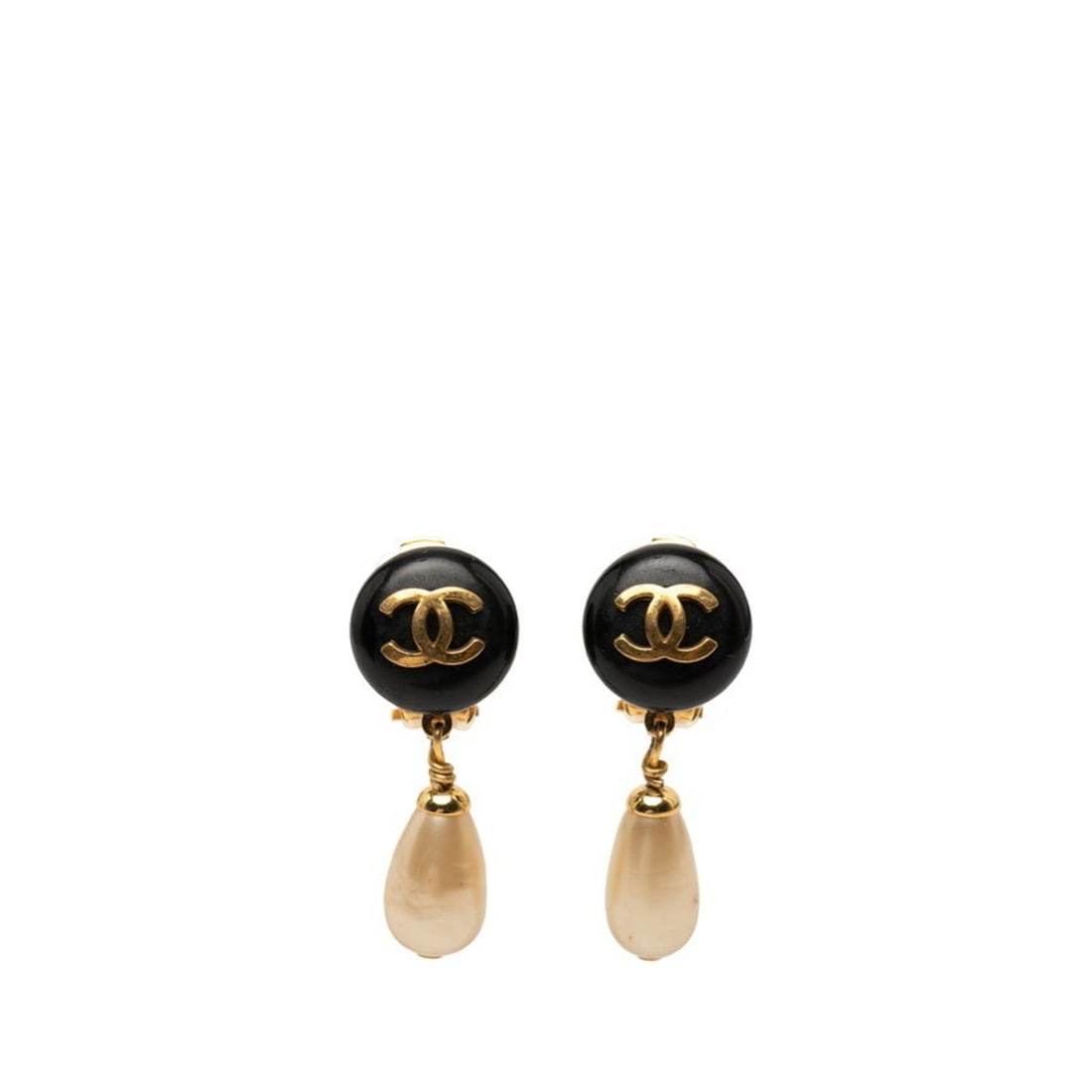 Chanel Coco Mark Earrings, 93A Stamp, Vintage, Black Gold, Faux Pearl, Plated, Women's.: --- Catalog ---Category: SizeSize (HxWxD): 37.80mm x 15.10mm / 1.49'' x 0.59''Category: DesignType: Clip earringsColor: Black, GoldGender: WomenCategory: GeneralBrand: Chanel--- Item List ---Section: 