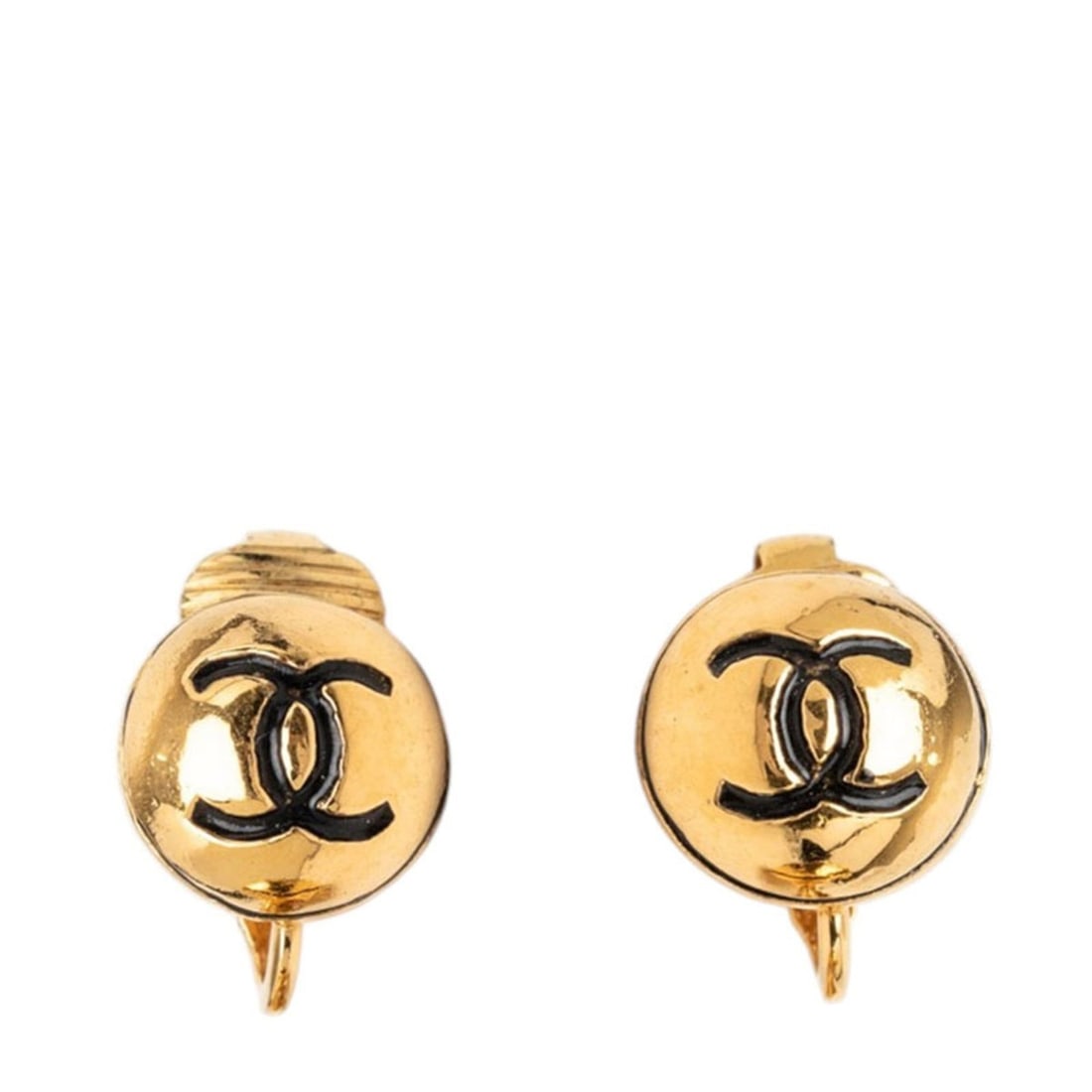 Chanel Coco Mark Earrings, Gold Plated, Women's CHANEL: --- Catalog ---Category: SizeSize (HxWxD): 16.00mm x 12.00mm / 0.63'' x 0.47''Category: DesignType: Clip earringsColor: GoldGender: WomenCategory: GeneralBrand: Chanel--- Item List ---Section: Conditi