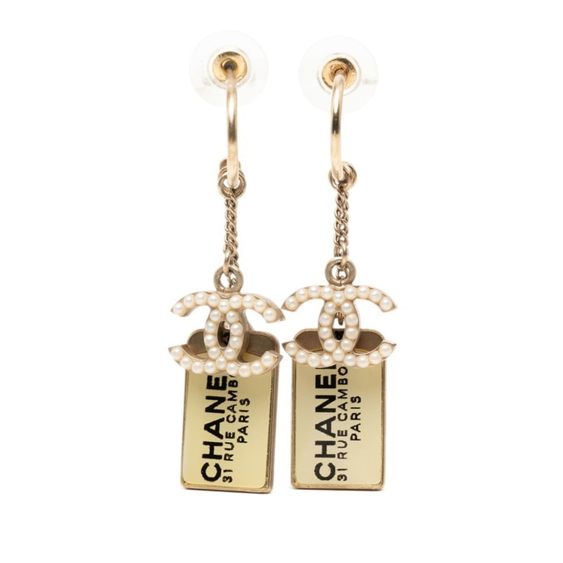Chanel Coco Mark 31 Rue Cambon Le Plate Swing Earrings Gold Metal Faux Pearl Women's CHANEL: --- Catalog ---Category: SizeSize (HxWxD): 51.50mm x 14.60mm / 2.03'' x 0.57''Category: DesignType: Stud earringsColor: GoldGender: WomenMaterial: MetalCategory: GeneralBrand: Chanel--- Item List ---S
