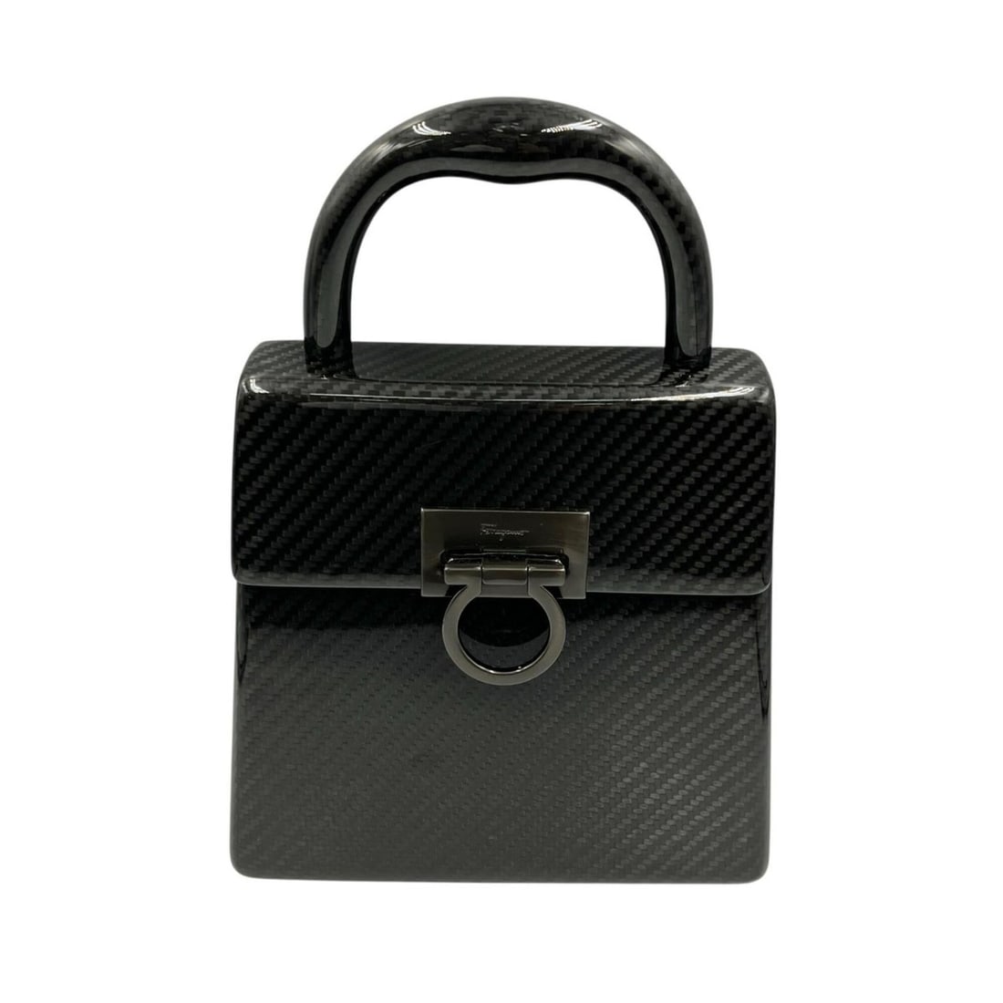 Salvatore Ferragamo handbag, Gancini design, carbon black, women's.: --- Catalog ---Category: SizeSize (HxWxD): 19cm x 20cm x 10cm / 7.48'' x 7.87'' x 3.93''Category: DesignType: HandbagColor: BlackGender: WomenCategory: GeneralBrand: Salvatore Ferragamo--- Item List -