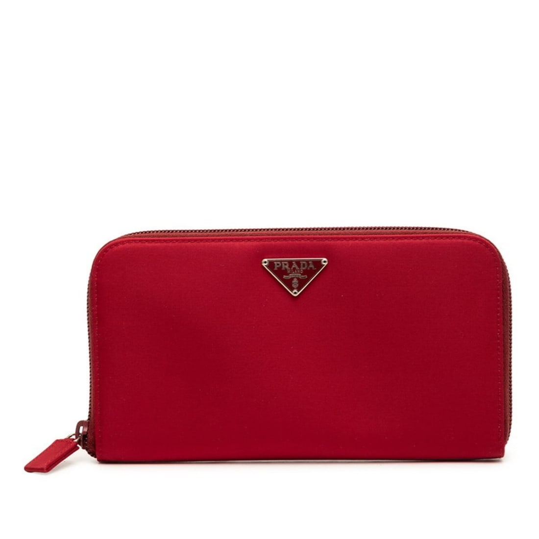 Prada Triangle Logo Plate Round Zipper Long Wallet M506 Cerise Red Nylon Women's PRADA: --- Catalog ---Category: SizeSize (HxWxD): 10cm x 18.5cm x 2cm / 3.93'' x 7.28'' x 0.78''Category: DesignType: Long wallet (bi-fold)Color: Red colorGender: WomenMaterial: Nylon Category: GeneralMPN: M