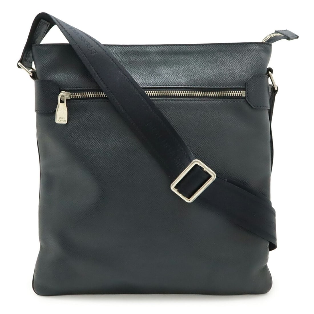 LOUIS VUITTON Taiga Sasha Shoulder Bag, Navy, M32629: --- Catalog ---Category: SizeWeight: 700g / 1.54lb.Size (HxWxD): 33cm x 31.5cm / 12.99'' x 12.4''Strap Length: 153cm / 60.23''Category: DesignType: Shoulder bagColor: BorealGender: MenMaterial: Taiga 