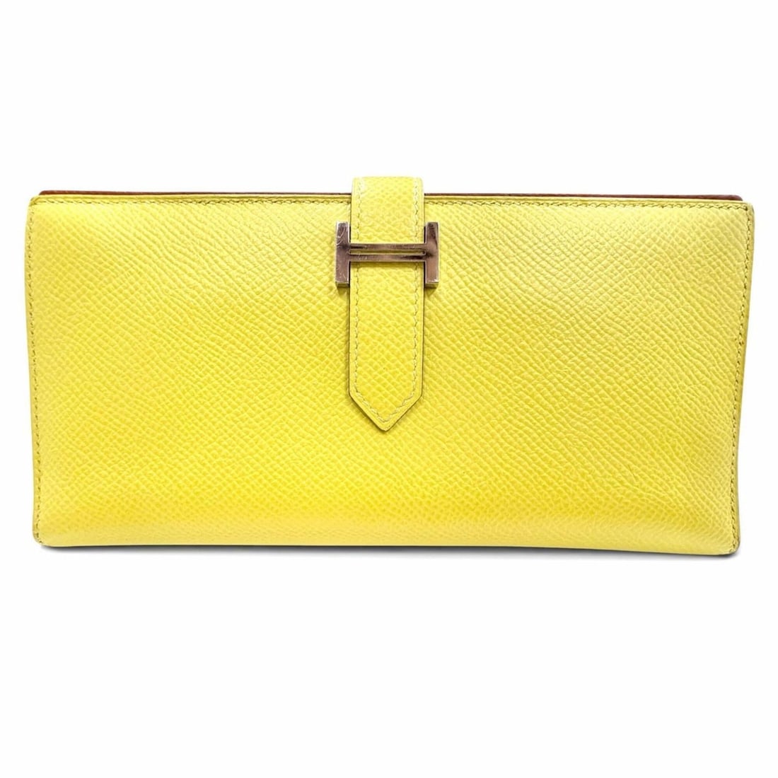 HERMES Bearn Soufflé Verso Veau Epsom Lime Terre Batue Bicolor Long Wallet with Silver Hardware, Z: --- Catalog ---Category: SizeSize (HxWxD): 9cm x 17.5cm x 2cm / 3.54'' x 6.88'' x 0.78''Category: DesignType: Long wallet (bi-fold)Color: LimeGender: WomenMaterial: Epsom leather Category: GeneralBran