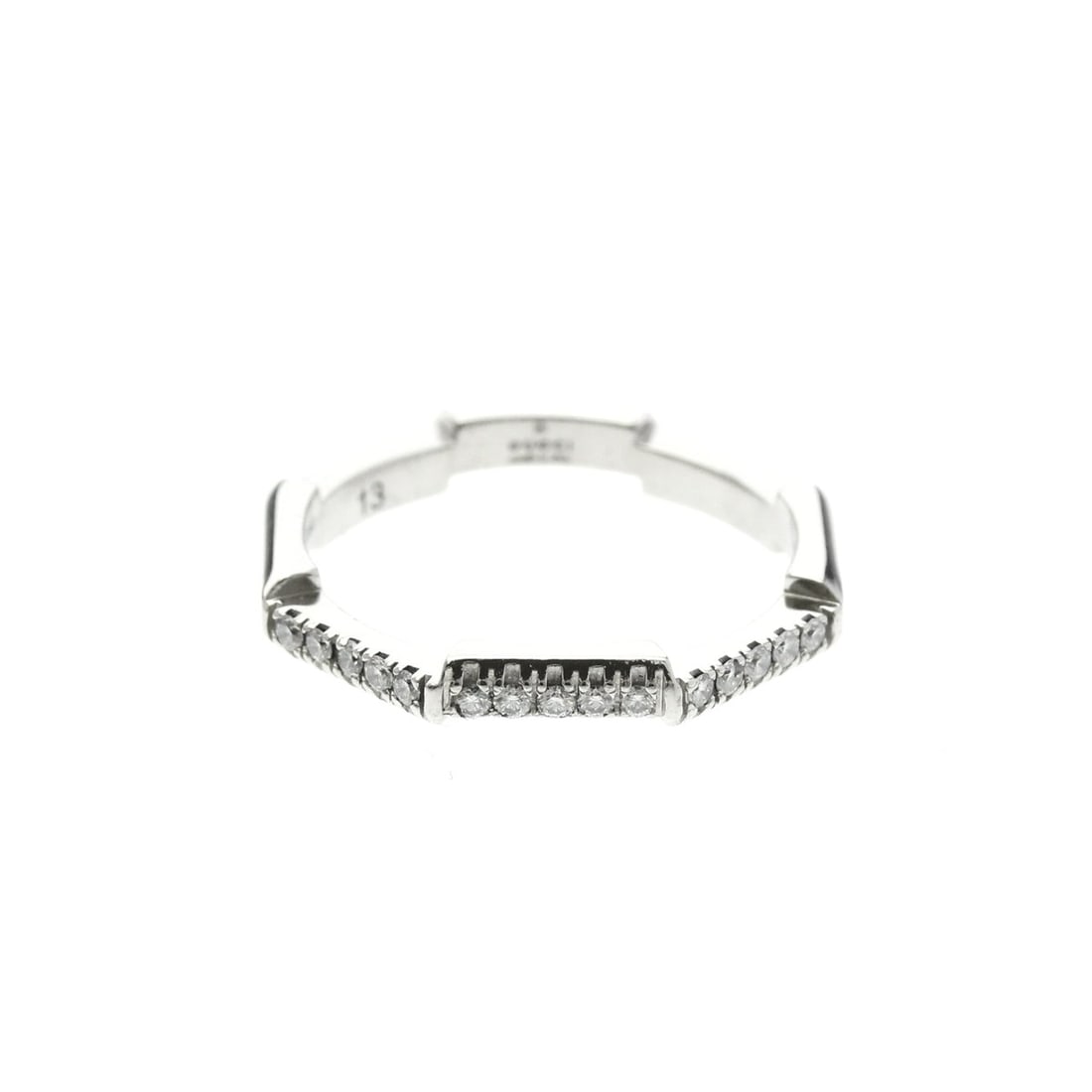 Gucci Link To Love Ring White Gold (18K) Fashion Diamond Band Ring Silver: --- Catalog ---Category: SizeWidth: 2.2mm / 0.09''Weight: 4g / 0.14oz.JP Size: 12US Size: 6 1/2Brand Size: 13Category: DesignType: Band ringColor: SilverMetal: White GoldStone: DiamondStyle: FashionGe