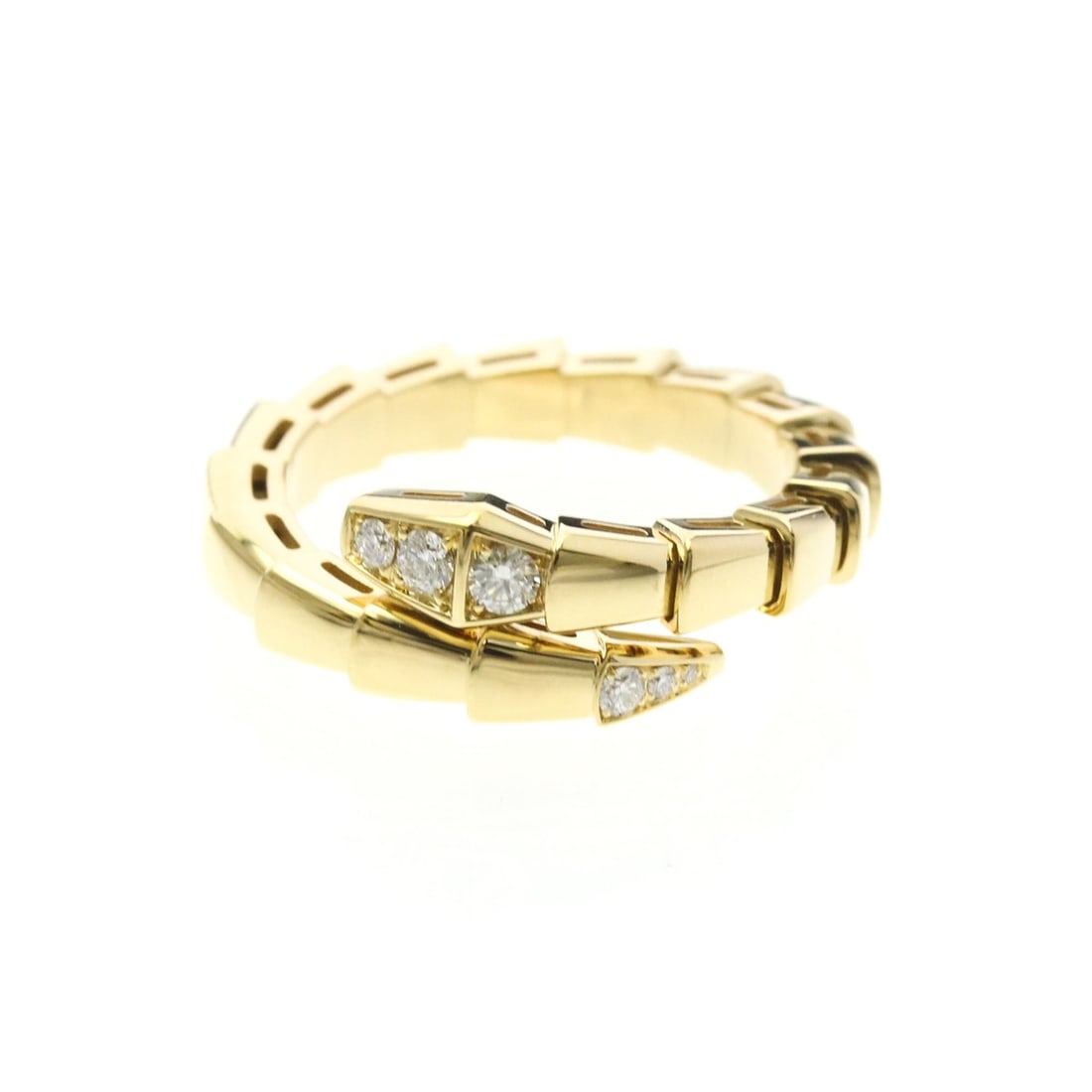 Bvlgari Serpenti Viper Diamond Ring Yellow Gold (18K) Fashion Diamond Band Ring Gold: --- Catalog ---Category: SizeWidth: 7.8mm / 0.31''Weight: 7.3g / 0.25oz.JP Size: 14-16US Size: 6 3/4 - 7 1/2Brand Size: 54-56Category: DesignType: Band ringColor: GoldMetal: GoldStone: DiamondStyle: F