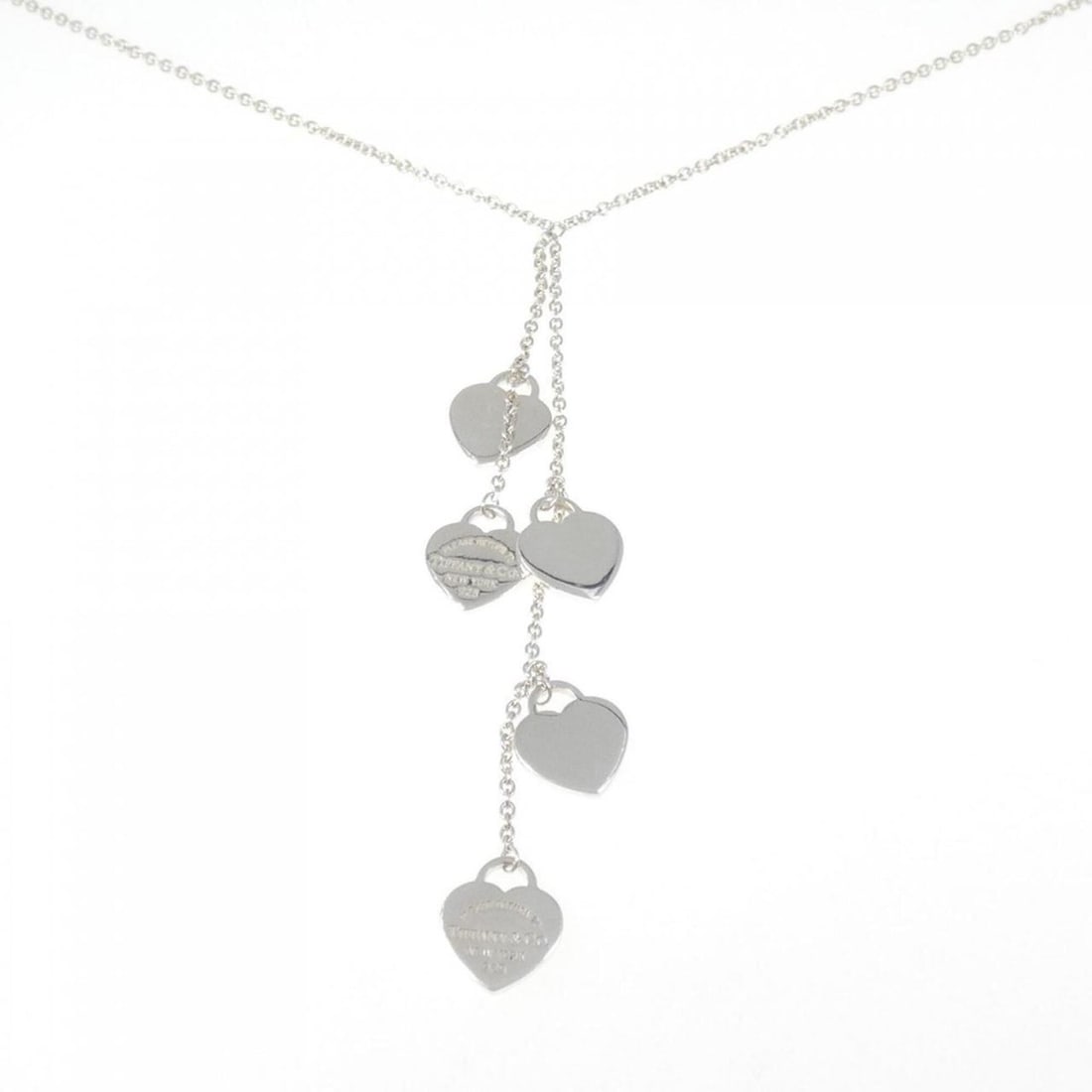 Tiffany & Co. Return to 5P Necklace: --- Catalog ---Category: SizePendant Size: 93.7mm x 14.3mm / 3.68'' x 0.56''Neck Circumference: 41 cm / 16.14''Category: DesignGender: WomenMaterial: Silver 925Pendant Type: PendantNecklace Type: