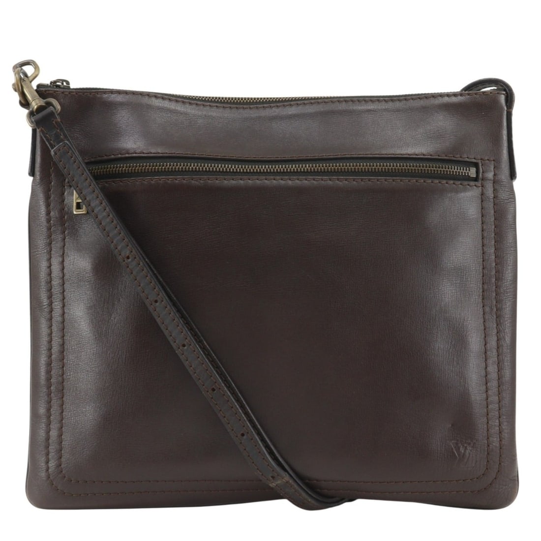 Louis Vuitton Pochette Shawny MM Shoulder Bag, Utah, M93453, Leather, Cafe, 2003 Model, Brown,: --- Catalog ---Category: SizeSize (HxWxD): 30cm x 35cm x 2cm / 11.81'' x 13.77'' x 0.78''Category: DesignType: Shoulder bagColor: Brown, CoffeeGender: MenMaterial: Utah leather Category: GeneralMPN: M
