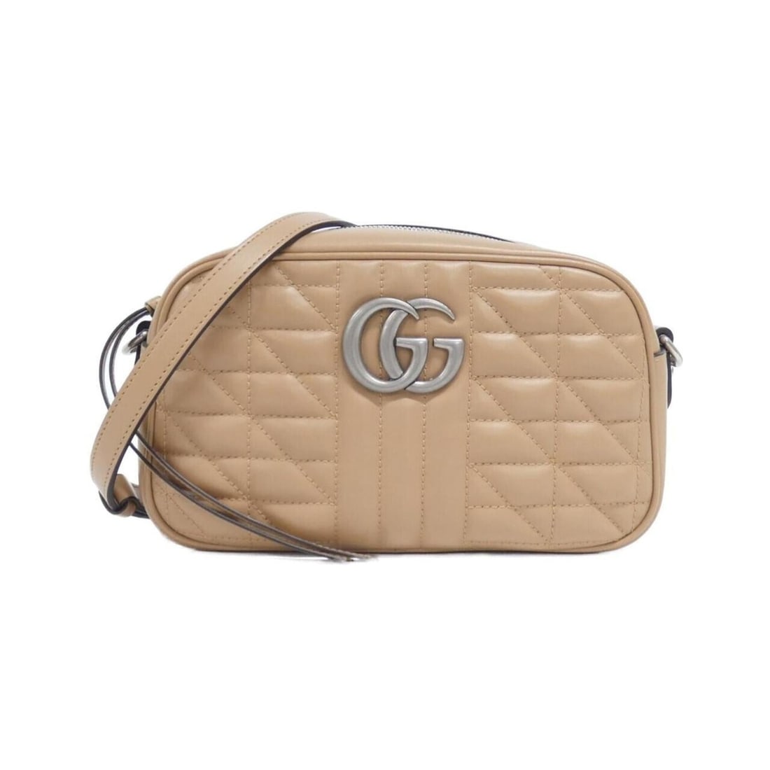 Gucci GG Marmont 447632 UM8BN Shoulder Bag: --- Catalog ---Category: SizeSize (HxWxD): 14cm x 24cm x 7cm / 5.51'' x 9.44'' x 2.75''Category: DesignType: Shoulder bagColor: BeigeGender: WomenMaterial: Leather Hardware Color: SilverCategory: