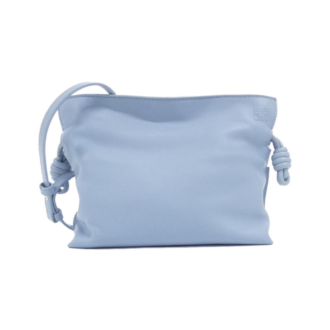 Loewe Flamenco Clutch Mini A411FC2X37 Handbag: --- Catalog ---Category: SizeSize (HxWxD): 19cm x 23cm x 7cm / 7.48'' x 9.05'' x 2.75''Category: DesignType: HandbagColor: BlueGender: WomenMaterial: Leather Hardware Color: SilverLeather/Fur Type: Ca