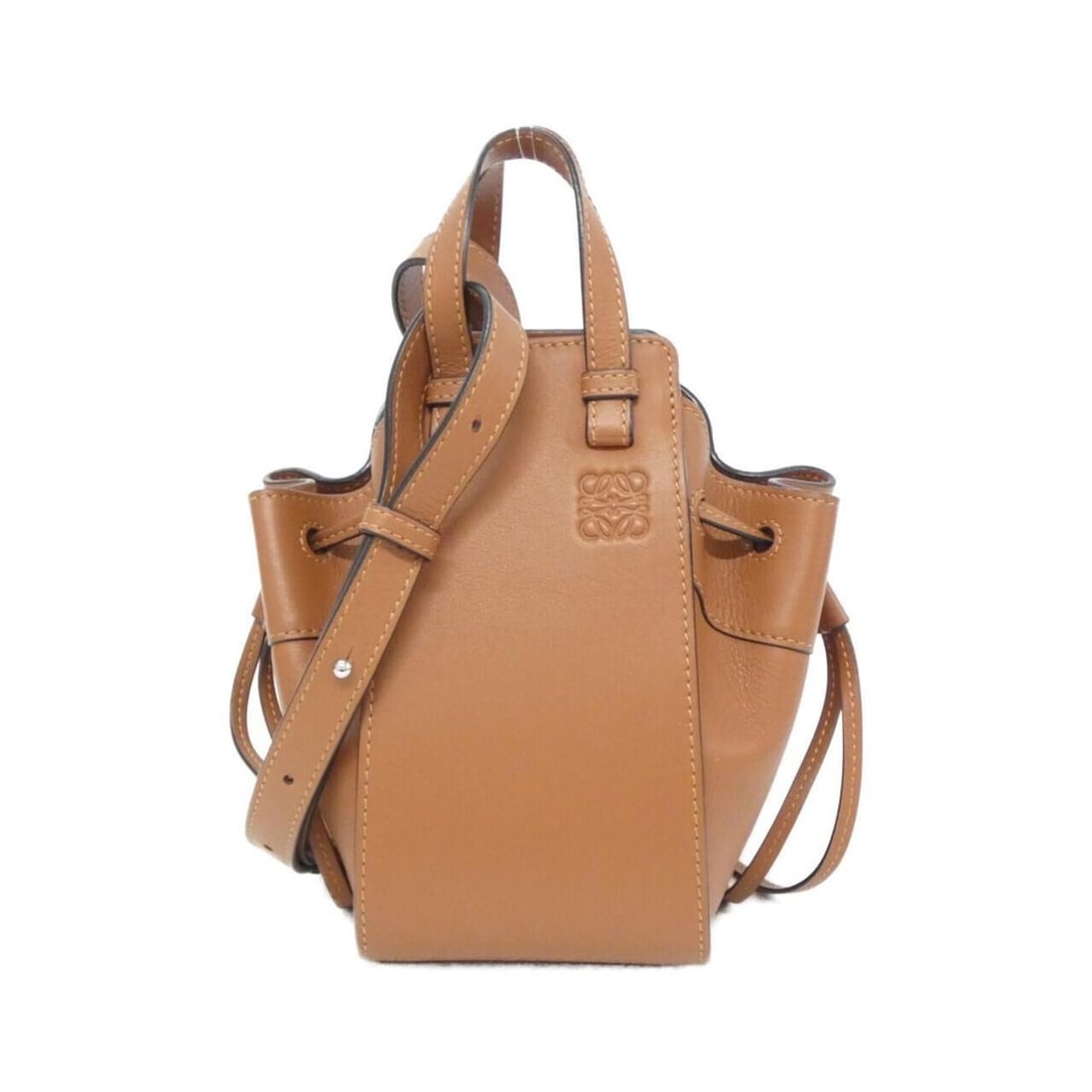 Loewe Hammock Drawstring Mini 314 30 V07 Shoulder Bag: --- Catalog ---Category: SizeSize (HxWxD): 19cm x 11cm x 17cm / 7.48'' x 4.33'' x 6.69''Category: DesignType: Shoulder bagColor: BrownGender: Women,MenMaterial: Leather Leather/Fur Type: