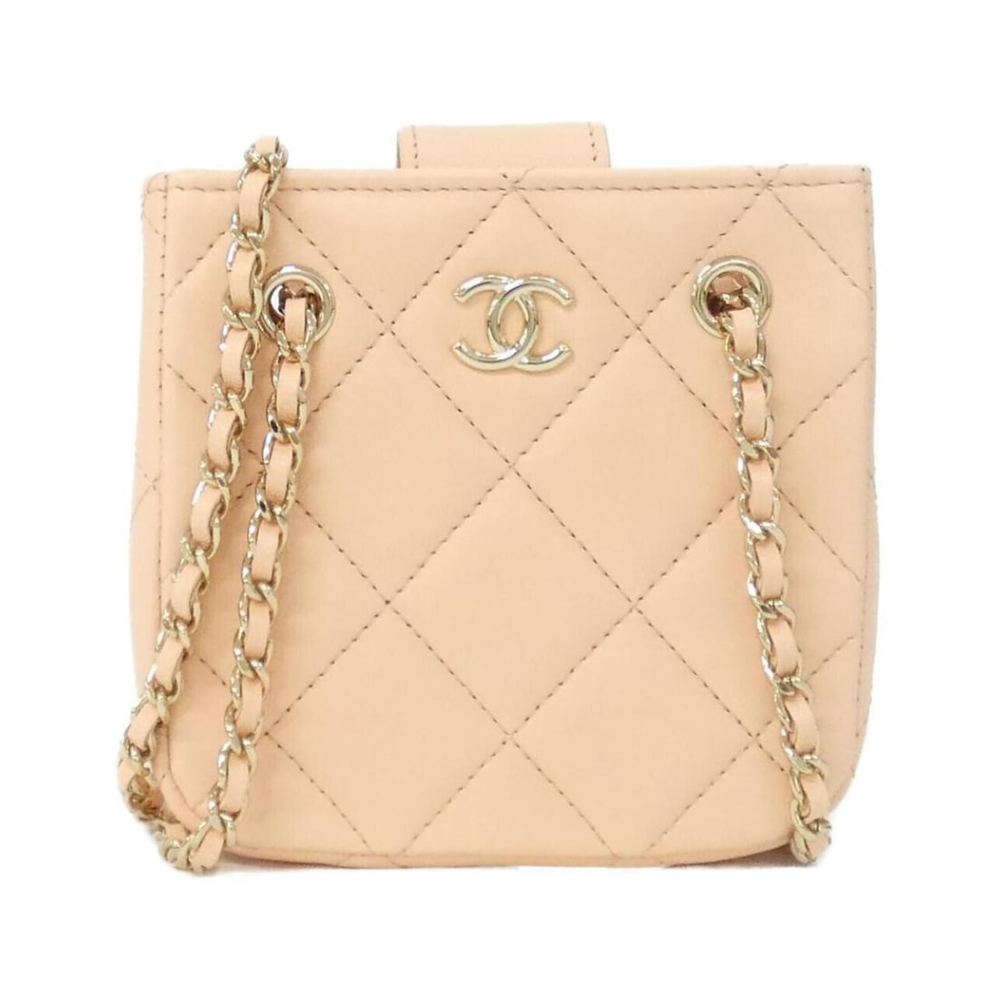 Chanel AP2547 Handbag, Clutch, Shoulder Bag: --- Catalog ---Category: SizeSize (HxWxD): 10.5cm x 10.5cm x 3cm / 4.13'' x 4.13'' x 1.18''Category: DesignType: Handbag, Shoulder bagColor: PinkGender: WomenMaterial: Leather Leather/Fur Type: