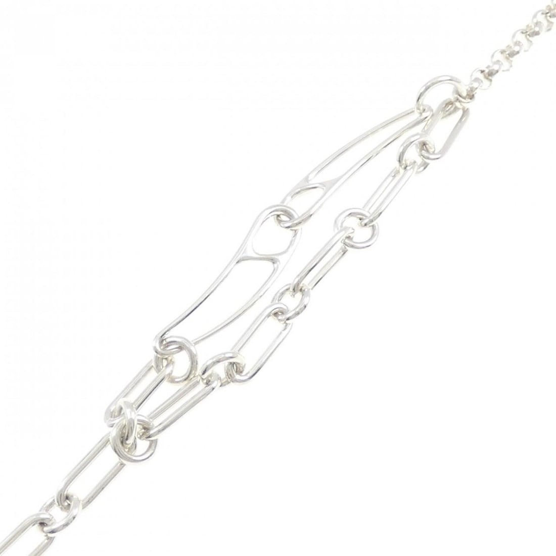Hermes Hermès Chaine d'Ancre Punk Bracelet: --- Catalog ---Category: SizeTotal Length: 17.5cm / 6.88''Category: DesignType: Charm braceletGender: WomenMaterial: Silver 925Category: GeneralLine: Chaine d'AncreBrand: Hermes--- Item List ---Sectio