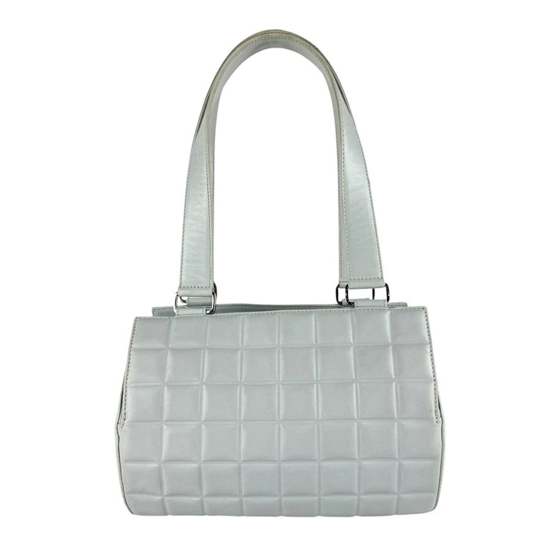 Chanel CHANEL Shoulder Bag Chocolate Bar Leather Light Blue Silver Women's z9598: --- Catalog ---Category: SizeSize (HxWxD): 14cm x 22cm x 13cm / 5.51'' x 8.66'' x 5.11''Category: DesignType: Shoulder bagColor: Light blueGender: WomenMaterial: Leather Category: GeneralBrand: Chanel