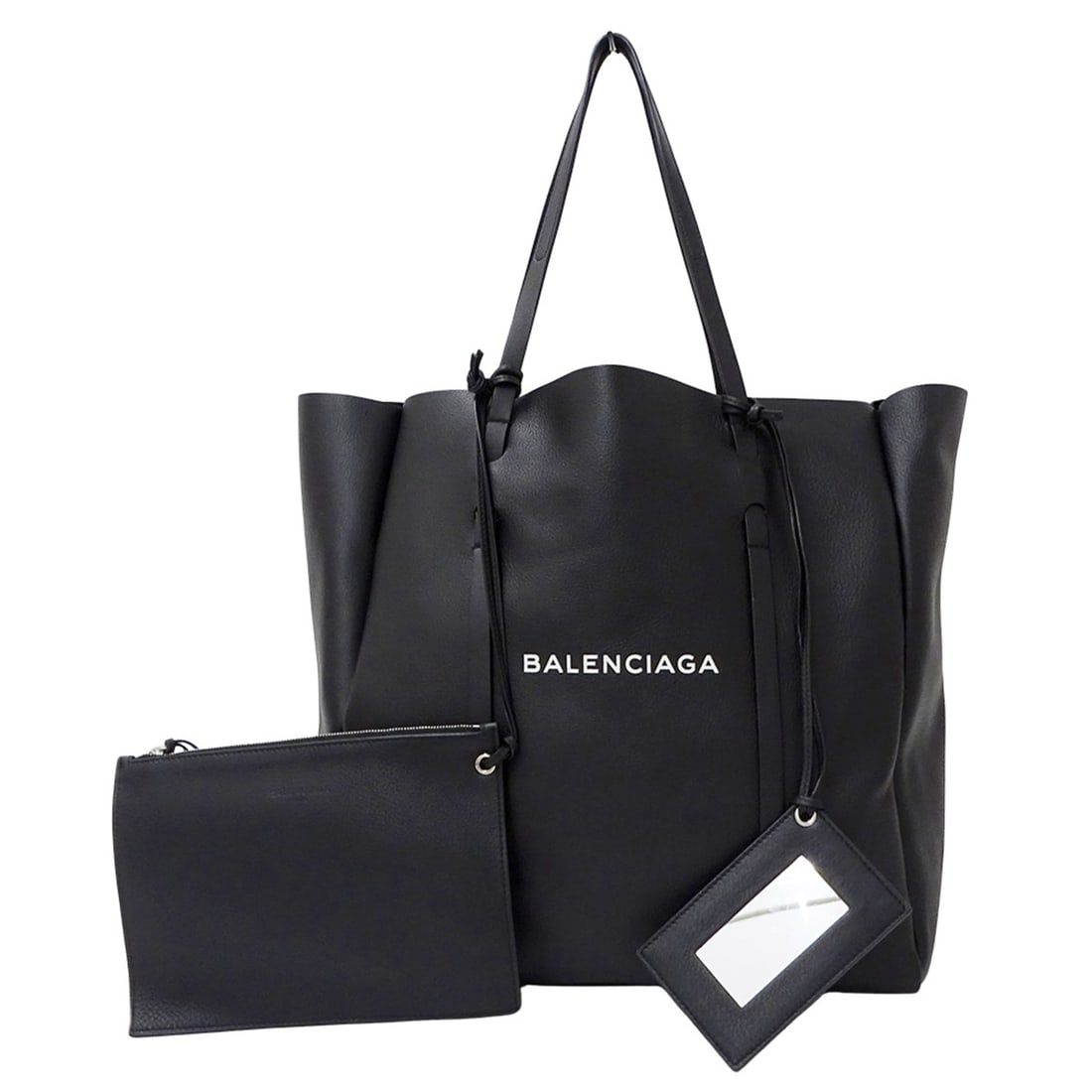 Balenciaga BALENCIAGA handbag for women and men, brand tote bag, Everyday M, leather, black, 475201,: --- Catalog ---Category: SizeSize (HxWxD): 35cm x 34cm x 18cm / 13.77'' x 13.38'' x 7.08''Category: DesignType: Handbag, Tote bagColor: BlackGender: Men,WomenMaterial: Leather Category: GeneralMPN: 47