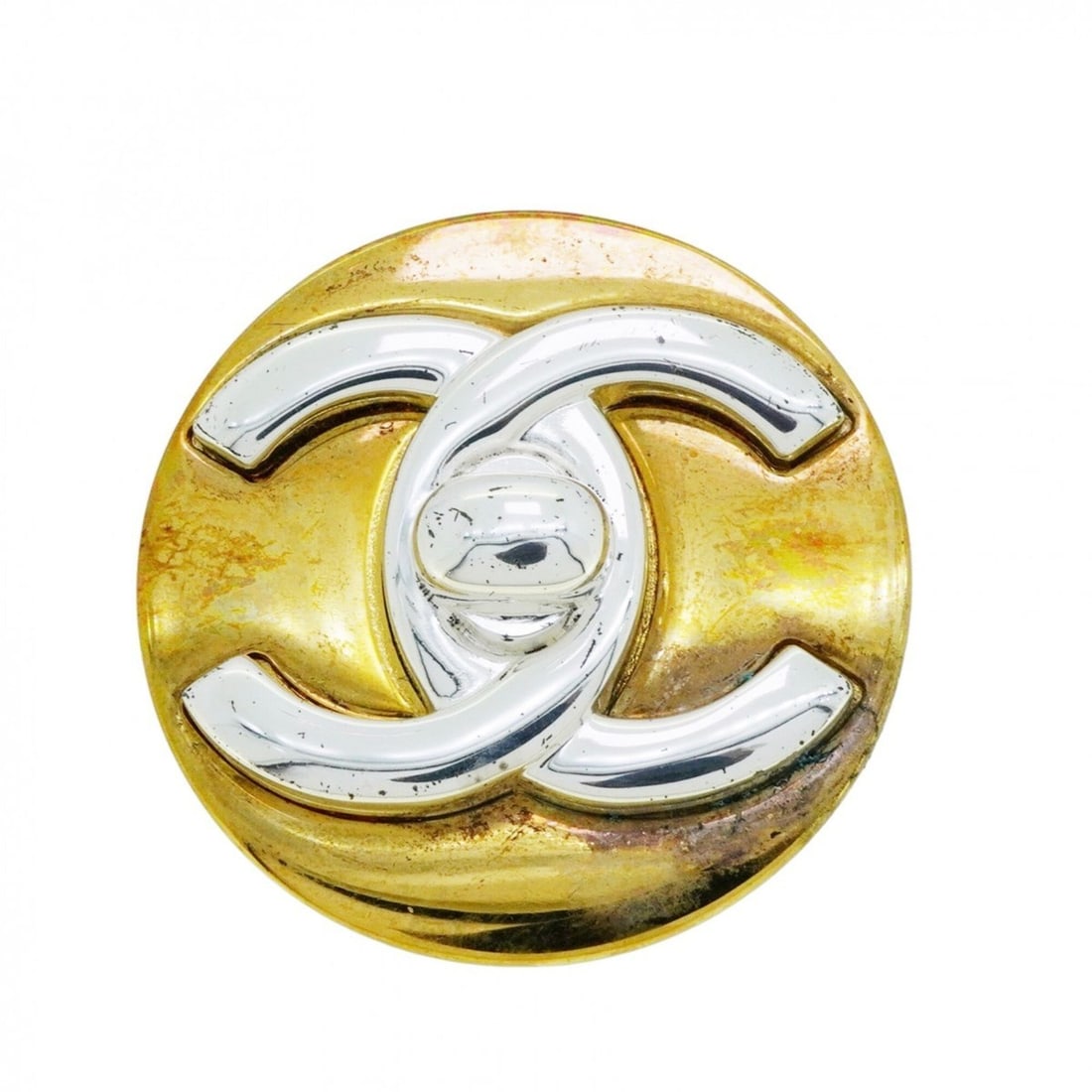 Chanel Brooch, Coco Mark, Turnlock, Circle, GP Plated, Gold, Silver, Women's, P2763841: --- Catalog ---Category: SizeSize (HxWxD): 3.78cm x 3.78cm / 1.48'' x 1.48''Category: DesignType: BroochColor: Gold, SilverGender: WomenMaterial: Gold platingCategory: GeneralBrand: Chanel--- Item Lis