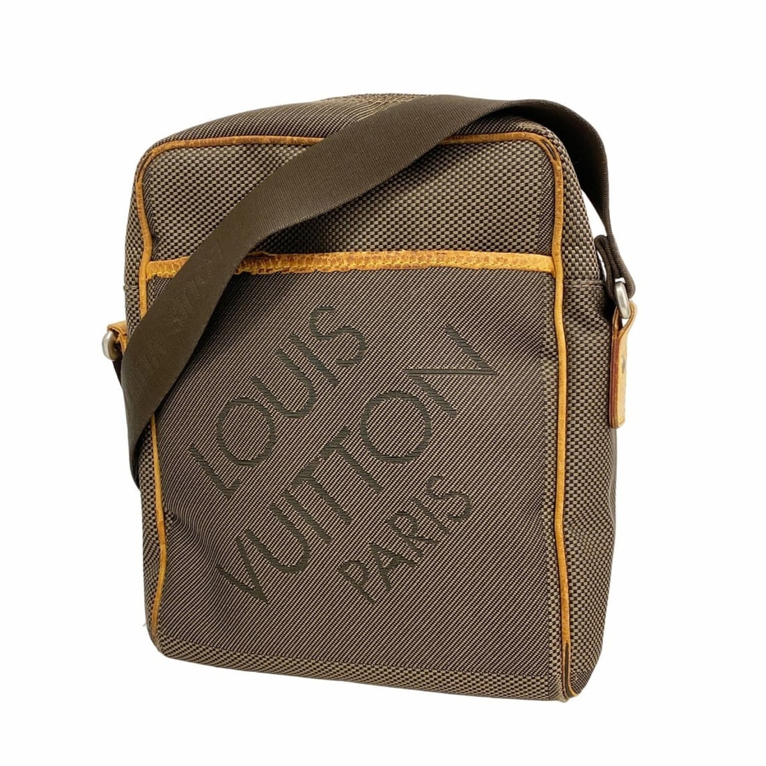 Louis Vuitton Damier Géant Citadin NM Shoulder Bag M93224 (Men's): --- Catalog ---Category: SizeSize (HxWxD): 26.5cm x 20cm x 7cm / 10.43'' x 7.87'' x 2.75''Category: DesignType: Shoulder bagColor: EarthGender: MenCategory: GeneralMPN: M93224Brand: Louis Vuitton--- I