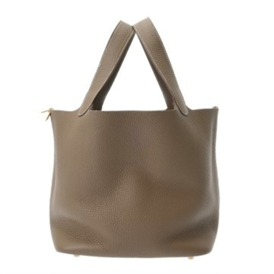 HERMES Picotin Lock MM Etoupe B stamp (circa 2023) Women's Taurillon Clemence Handbag A Rank Used: --- Catalog ---Category: SizeSize (HxWxD): 22.5cm x 22cm x 17.5cm / 8.85'' x 8.66'' x 6.88''Category: DesignType: HandbagColor: Etoupe grayGender: WomenMaterial: Taurillon clemence leather Hardware Co