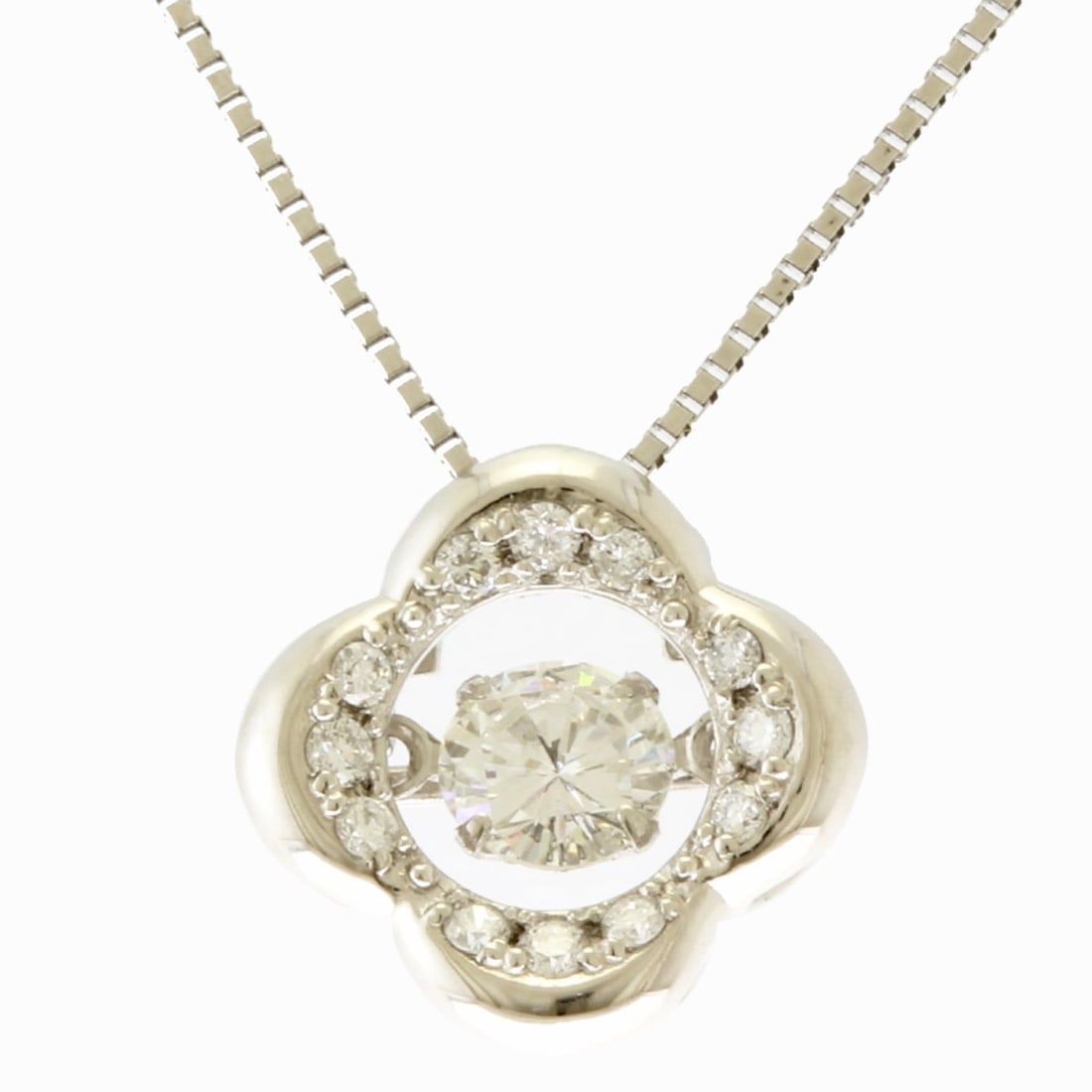 Necklace, Flower, Clover, Remade, Dangle Diamond, Pt850 Platinum, 0.30ct 0.10ct Women's, Pre-owned: --- Catalog ---Category: SizeWeight: 3.7g / 0.13oz.Pendant Size: 12mm x 12mm / 0.47'' x 0.47''Neck Circumference: 45 cm / 17.71''Category: DesignColor: SilverMetal: PlatinumStone: DiamondGender: Women