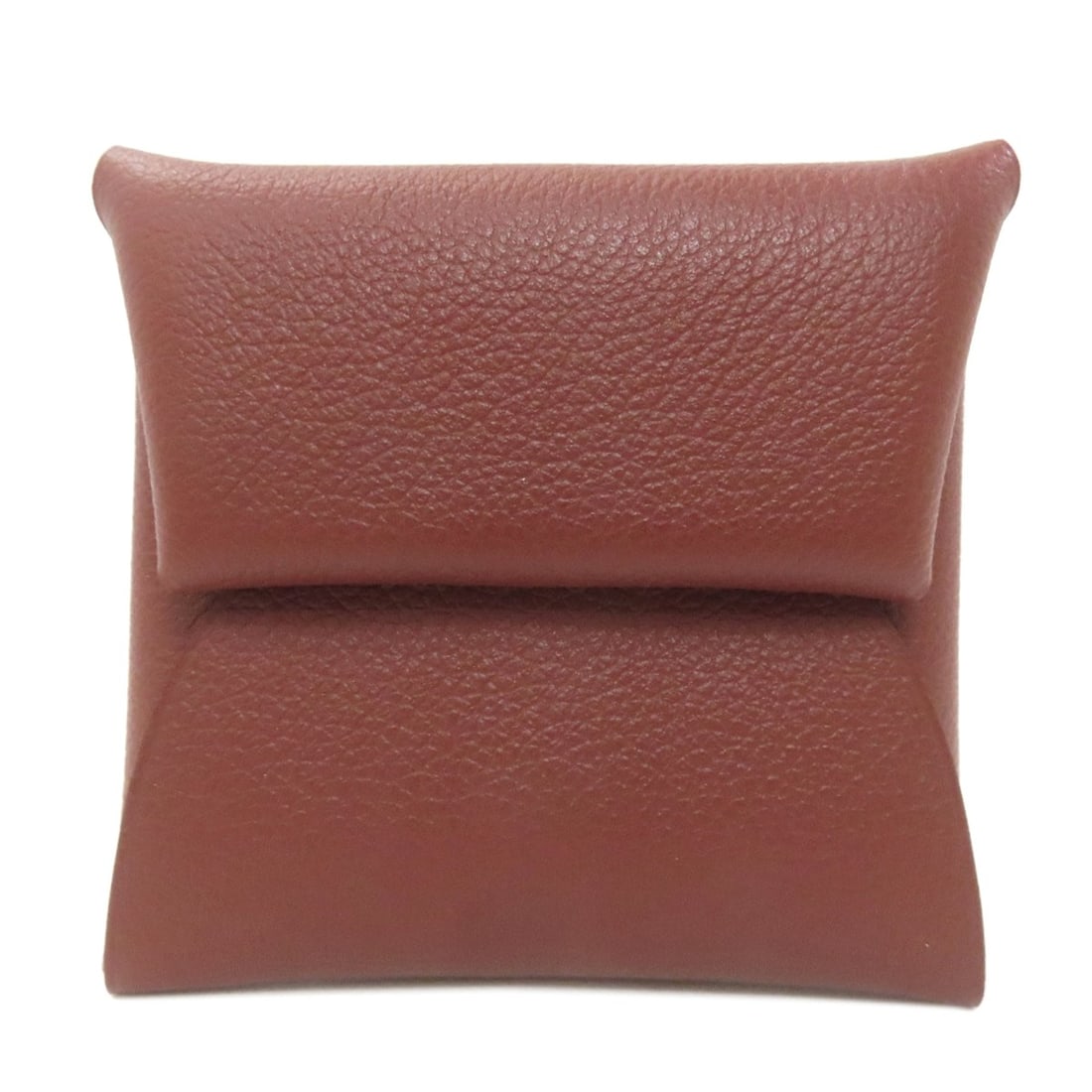 Hermes Bastia Silver Hardware Coin Case Evercolor Women's HERMES: --- Catalog ---Category: SizeSize (HxWxD): 8cm x 8.5cm x 1cm / 3.14'' x 3.34'' x 0.39''Category: DesignType: Coin purse/coin caseColor: Red colorGender: WomenCategory: GeneralLine: BastiaBrand: Hermes