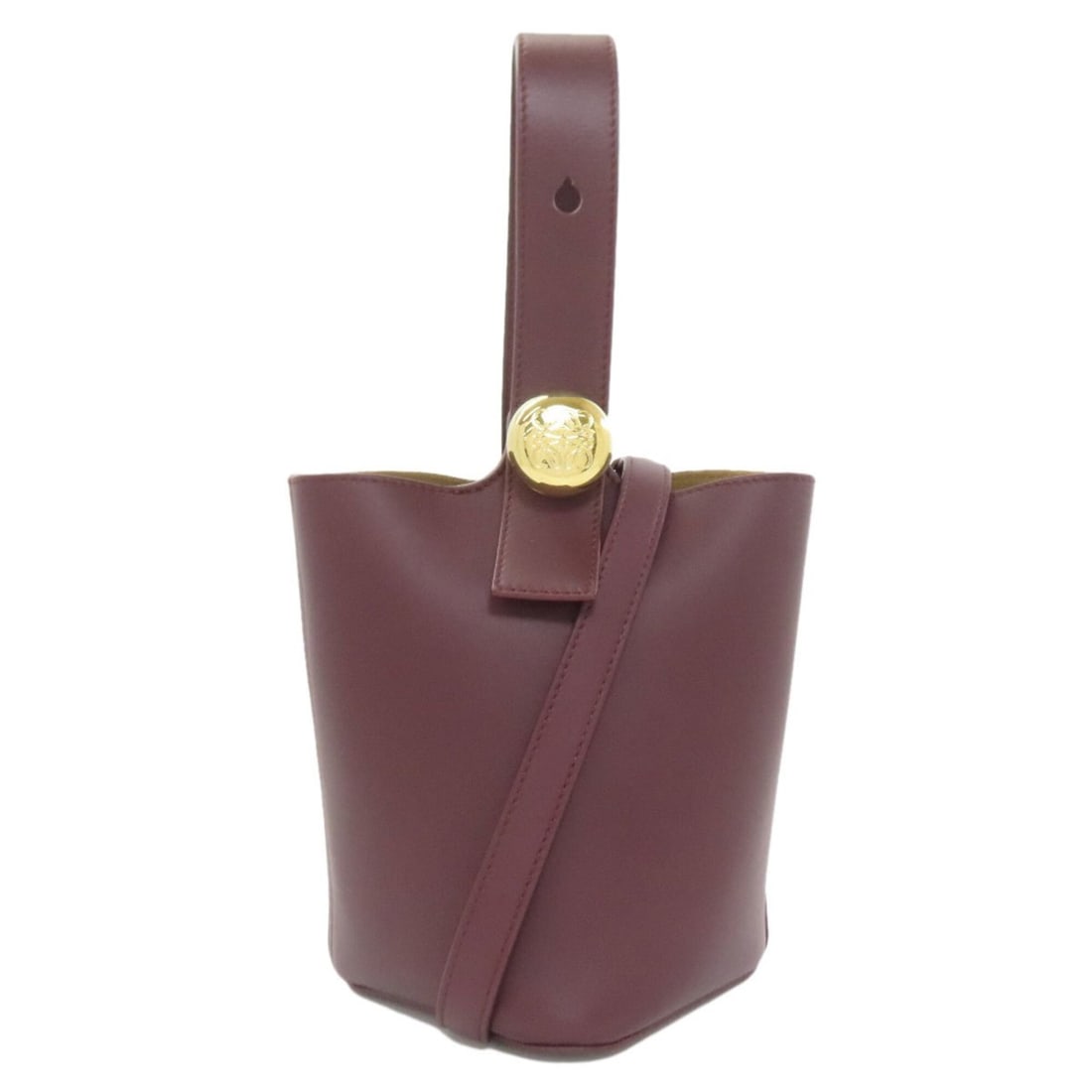 Loewe Pebble Bucket Bag Mini 2-Way Handbag Calfskin Women's LOEWE: --- Catalog ---Category: SizeSize (HxWxD): 20cm x 16cm x 15.5cm / 7.87'' x 6.29'' x 6.1''Strap Length: 96cm - 120cm / 37.79'' - 47.24''Handle Length: 16cm - 35cm / 6.29'' - 13.77''Category: DesignType