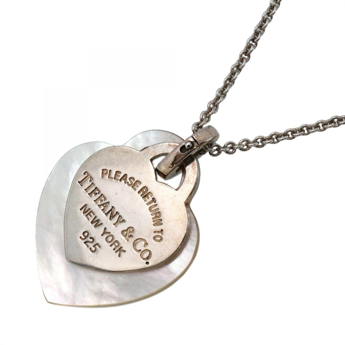 Tiffany & Co. Return to Heart Necklace, Sterling Silver 925, Shell Design, Women's: --- Catalog ---Category: SizePendant Size: 29.1mm x 21mm / 1.14'' x 0.82''Neck Circumference: 41 cm / 16.14''Category: DesignGender: WomenMaterial: Shell, Silver 925Necklace Type: NecklaceCategory: Ge