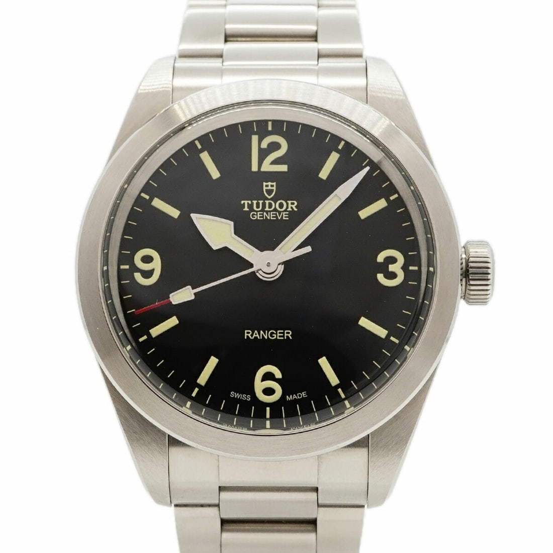 Tudor Ranger 79950 Black Dial Men's Watch: --- Catalog ---Category: SizeWrist Size: 16.5cm / 6.49''Case Diameter: 39mm / 1.54''Category: DesignType: WristwatchGender: MenColor (Dial): BlackMaterial (Band): Stainless steelCategory: GeneralMPN: 
