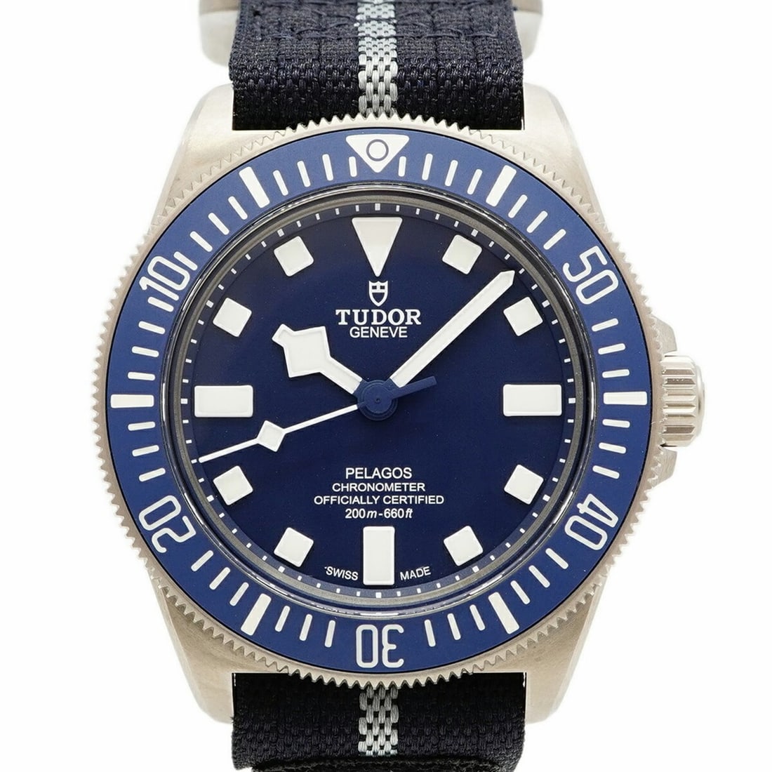 Tudor Pelagos FXD 25707B 24 (25707B 24) Blue Dial Men's Watch: --- Catalog ---Category: SizeWrist Size: 15.5cm / 6.1''Case Diameter: 43mm / 1.69''Category: DesignType: WristwatchGender: MenColor (Dial): BlueMaterial (Band): NylonCategory: GeneralMPN: 25707B/24Bra